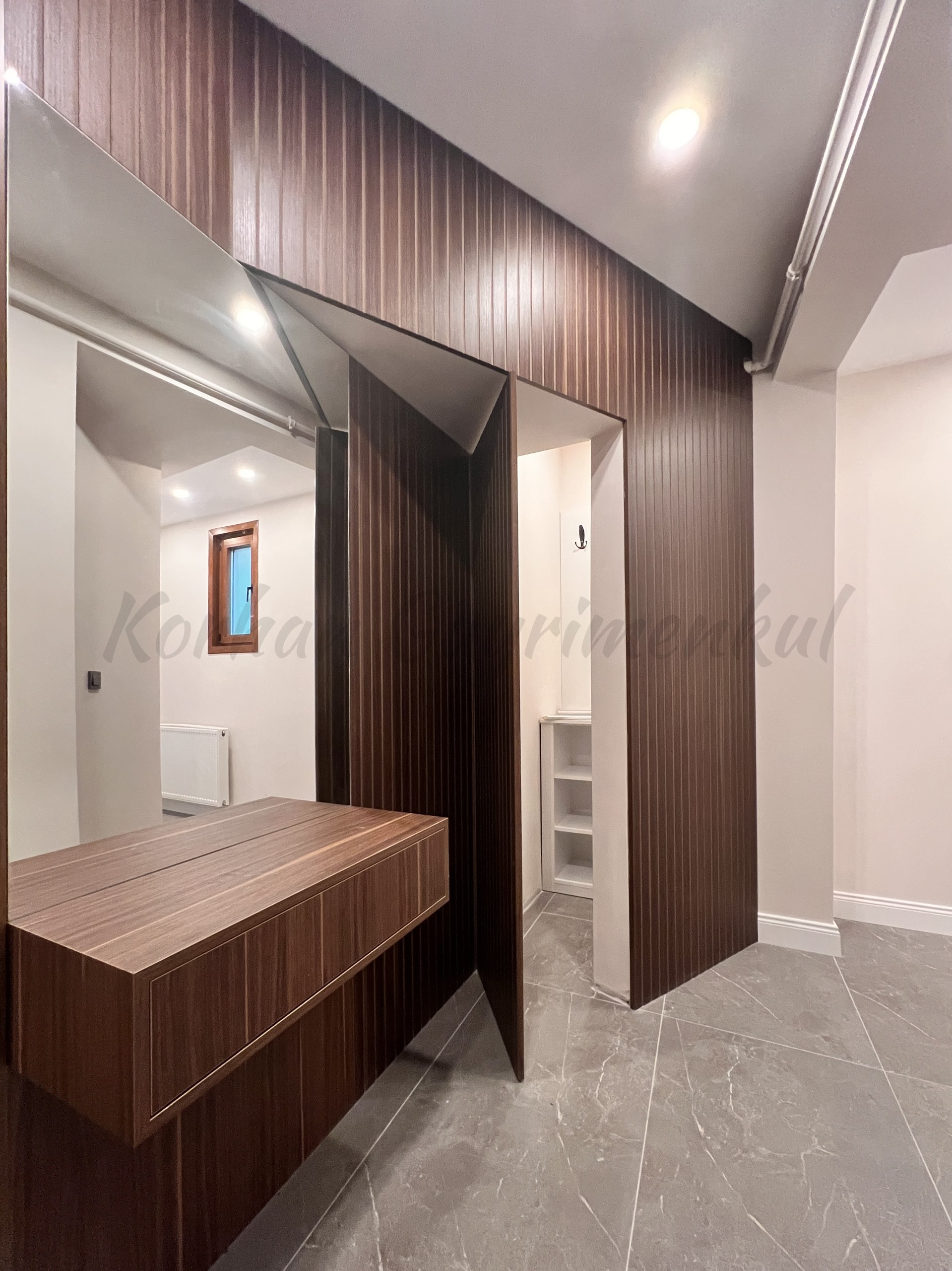 SUADİYE FERİDE GEÇİDİ'NİN SOKAĞINDA 105M2 3+1 YÜKSEK GİRİŞ