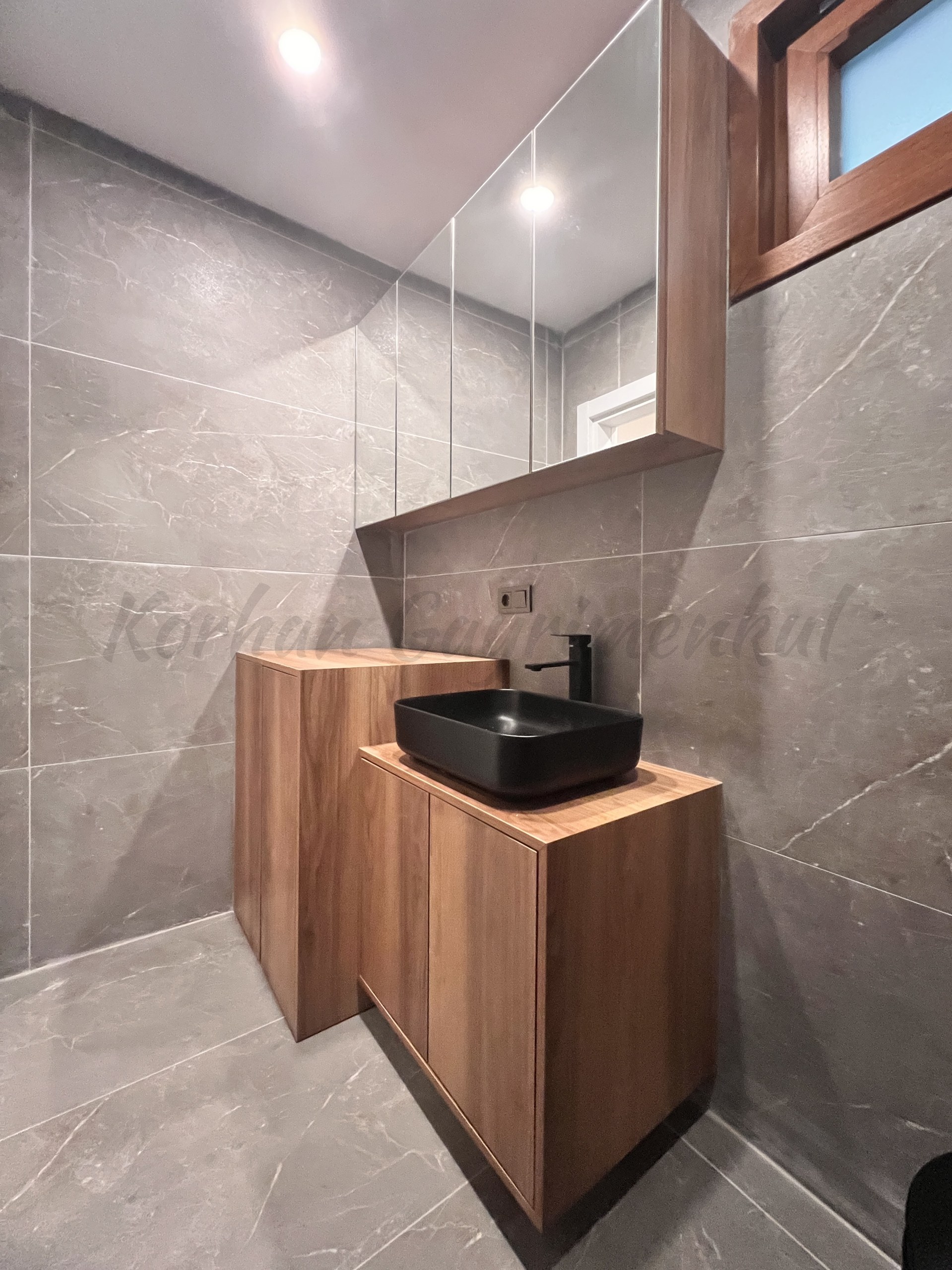 SUADİYE FERİDE GEÇİDİ'NİN SOKAĞINDA 105M2 3+1 YÜKSEK GİRİŞ