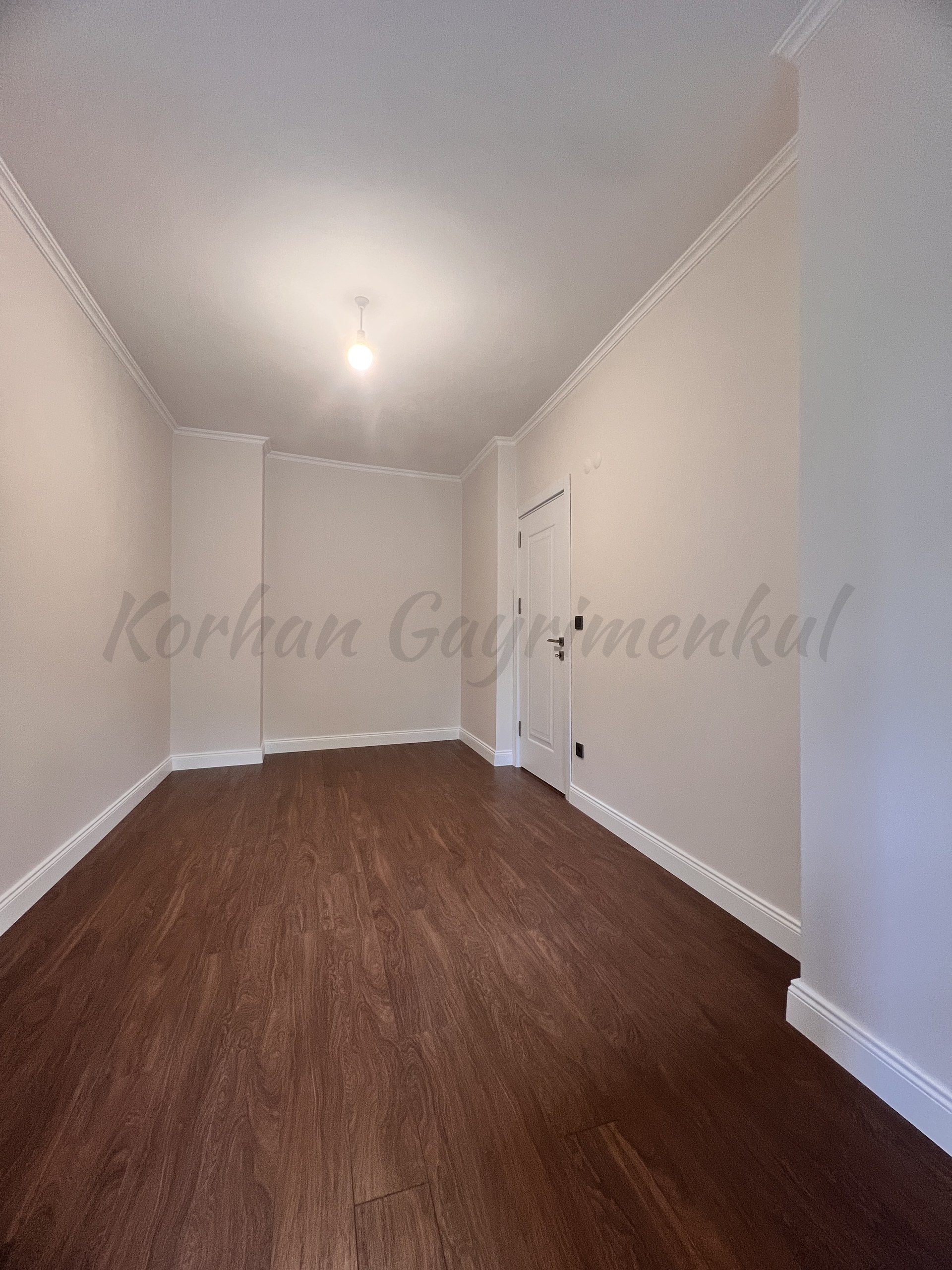 SUADİYE FERİDE GEÇİDİ'NİN SOKAĞINDA 105M2 3+1 YÜKSEK GİRİŞ