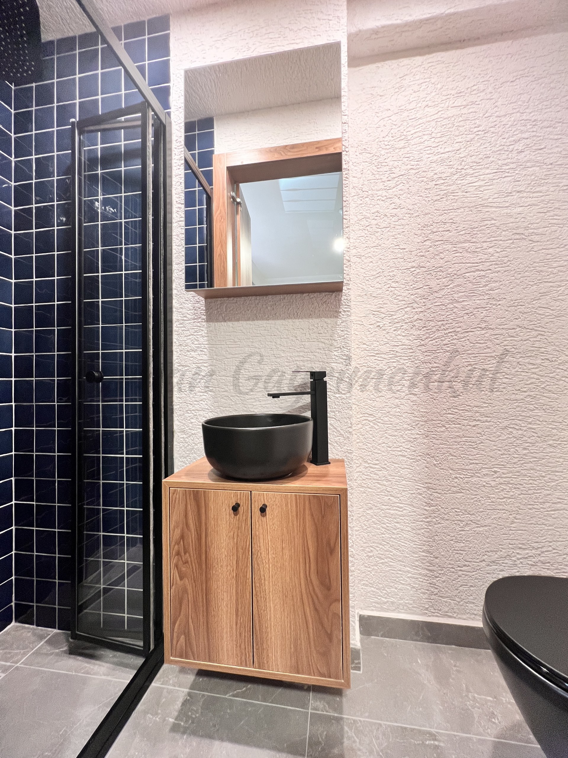 CADDEBOSTAN ÖMERPAŞA CADDESİNE 7. BİNADA EBEVEYN BANYOLU  80M2NET 3+1