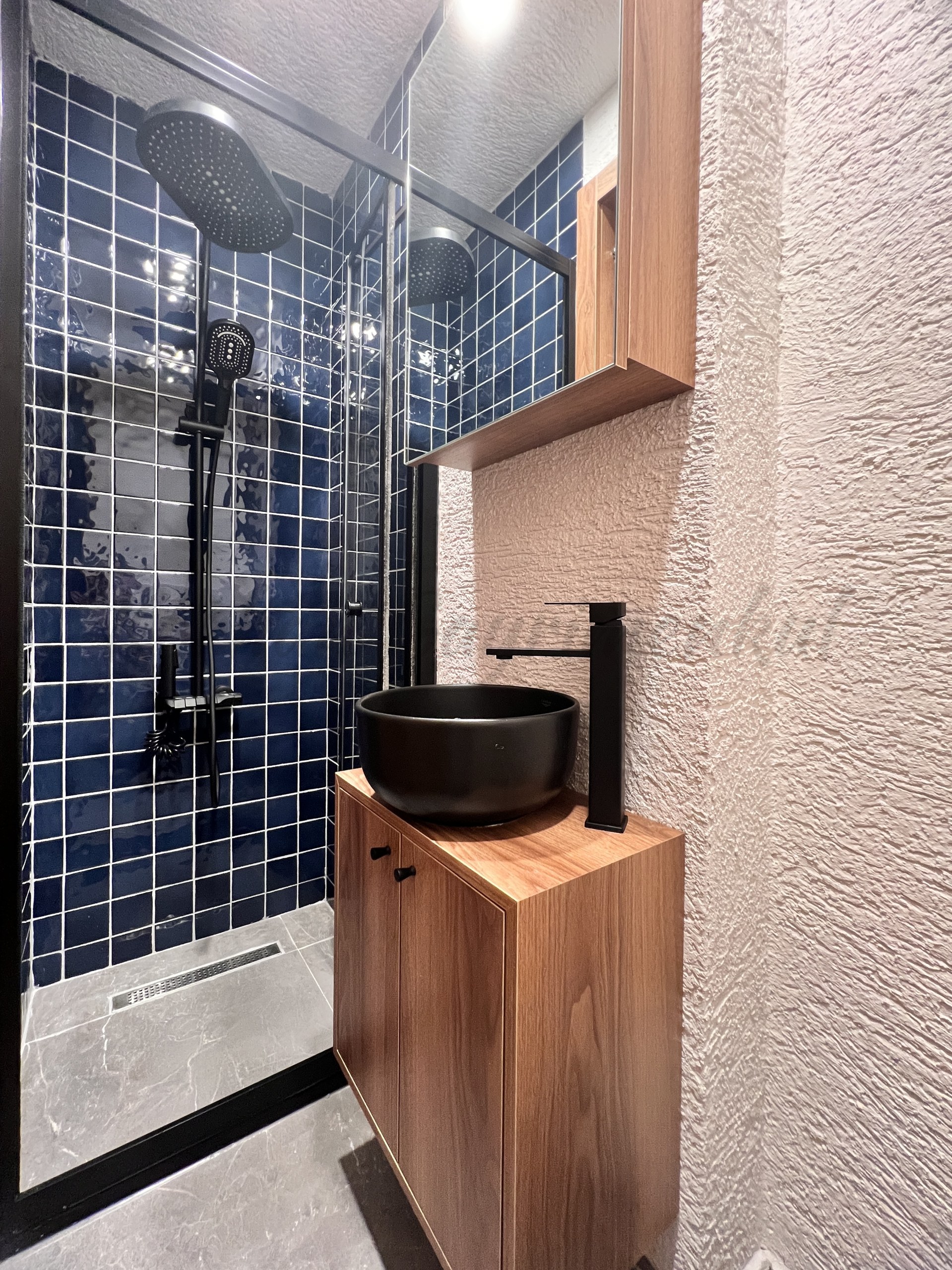 CADDEBOSTAN ÖMERPAŞA CADDESİNE 7. BİNADA EBEVEYN BANYOLU  80M2NET 3+1