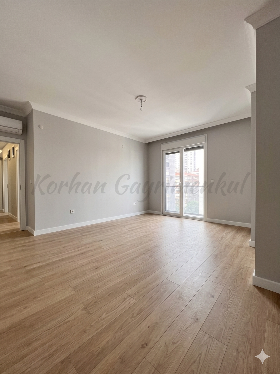 CADDEBOSTAN ÖMERPAŞADA 2024 YAPIMI 115M2 NET 3+1 KATTA TEK BALKONLU EBEVEYNLİ