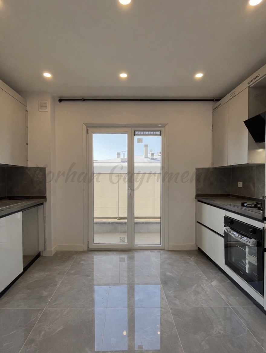 BOSTANCI KAPANMAZ DENİZ ADALAR MANZARALI 160M2 NET 4+1 DUBLEKS