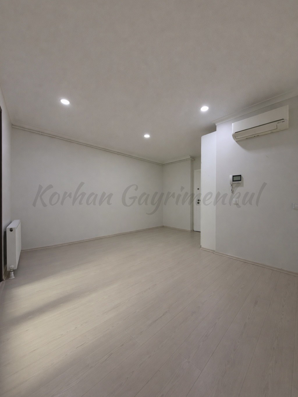 ŞENESENEVLER'İN ENGÜZEL SOKAĞINDA EBEVEYN BANYOLU 75M2 NET 2+1