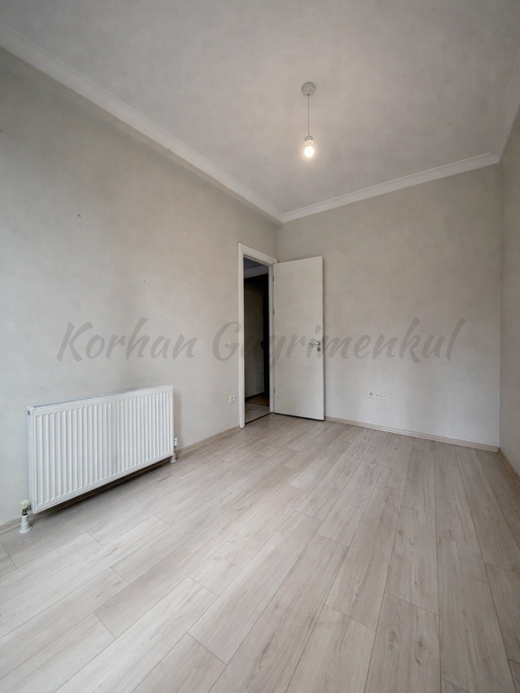ŞENESENEVLER'İN ENGÜZEL SOKAĞINDA EBEVEYN BANYOLU 75M2 NET 2+1