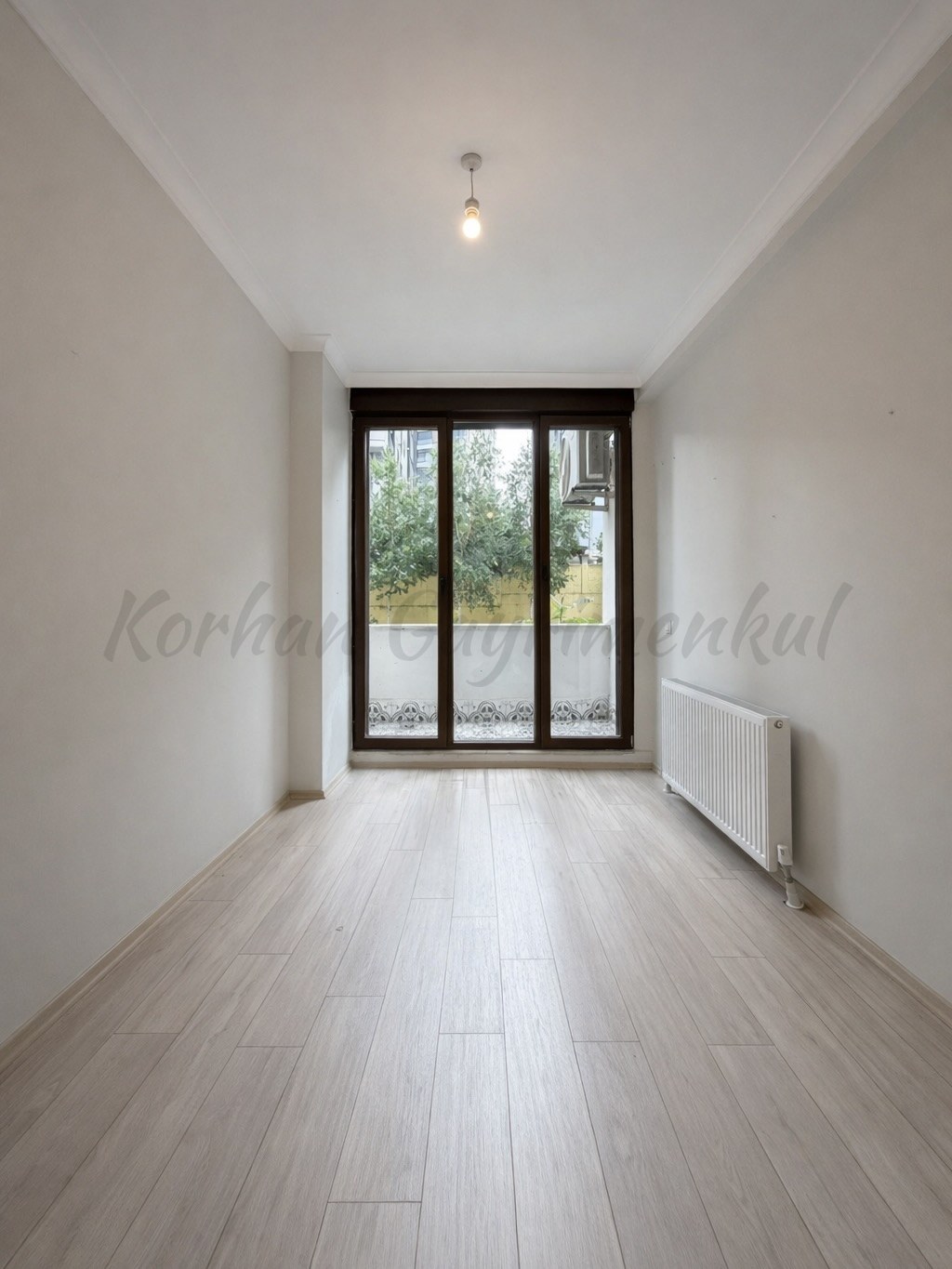 ŞENESENEVLER'İN ENGÜZEL SOKAĞINDA EBEVEYN BANYOLU 75M2 NET 2+1