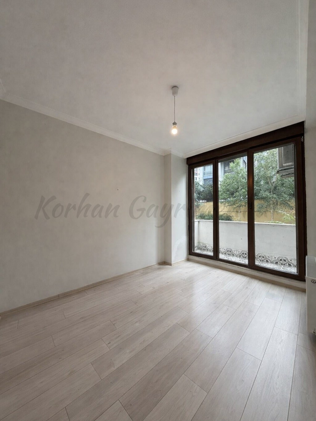 ŞENESENEVLER'İN ENGÜZEL SOKAĞINDA EBEVEYN BANYOLU 75M2 NET 2+1
