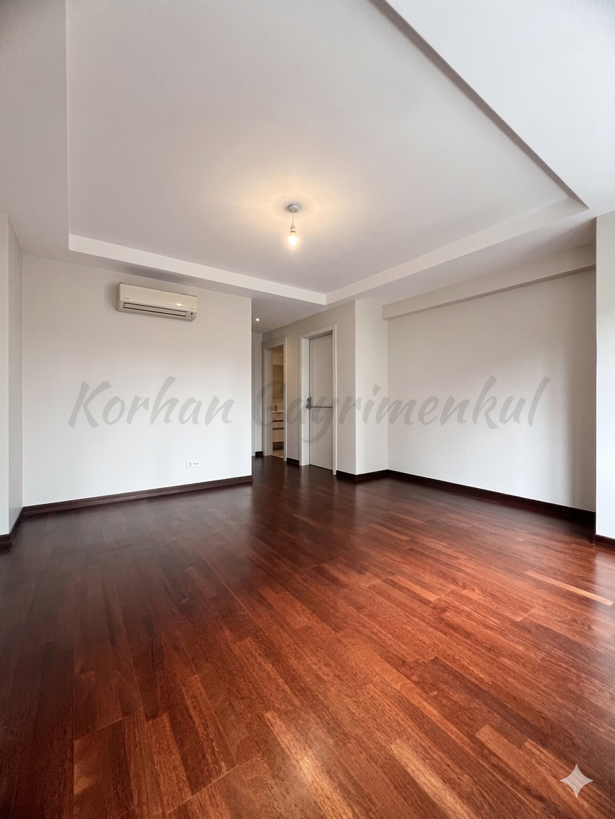 SUADİYE BOSTANCI SINIRINDA 125m2 NET 3+1 BALKONLU EBEVEYNLİ GİYİNME ODALI 10 YILLIK