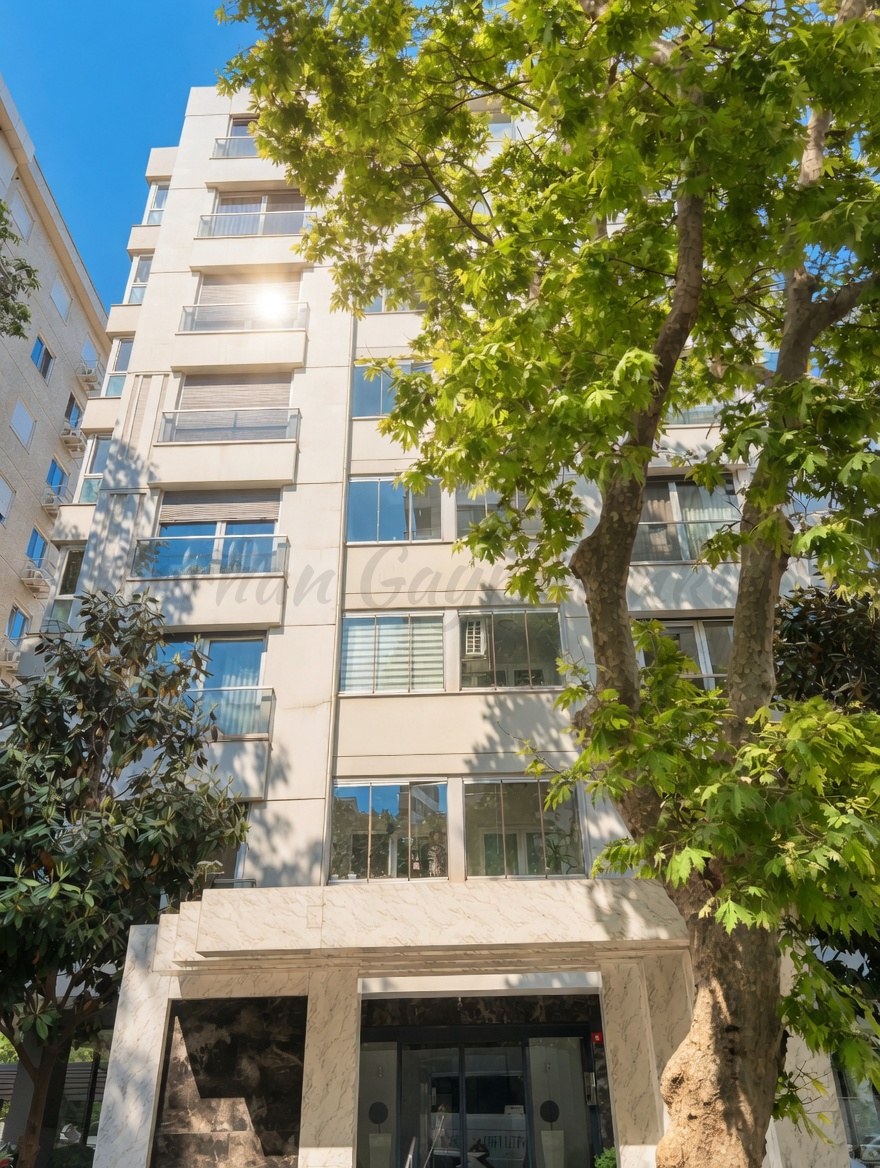 SUADİYE BOSTANCI SINIRINDA 125m2 NET 3+1 BALKONLU EBEVEYNLİ GİYİNME ODALI 10 YILLIK