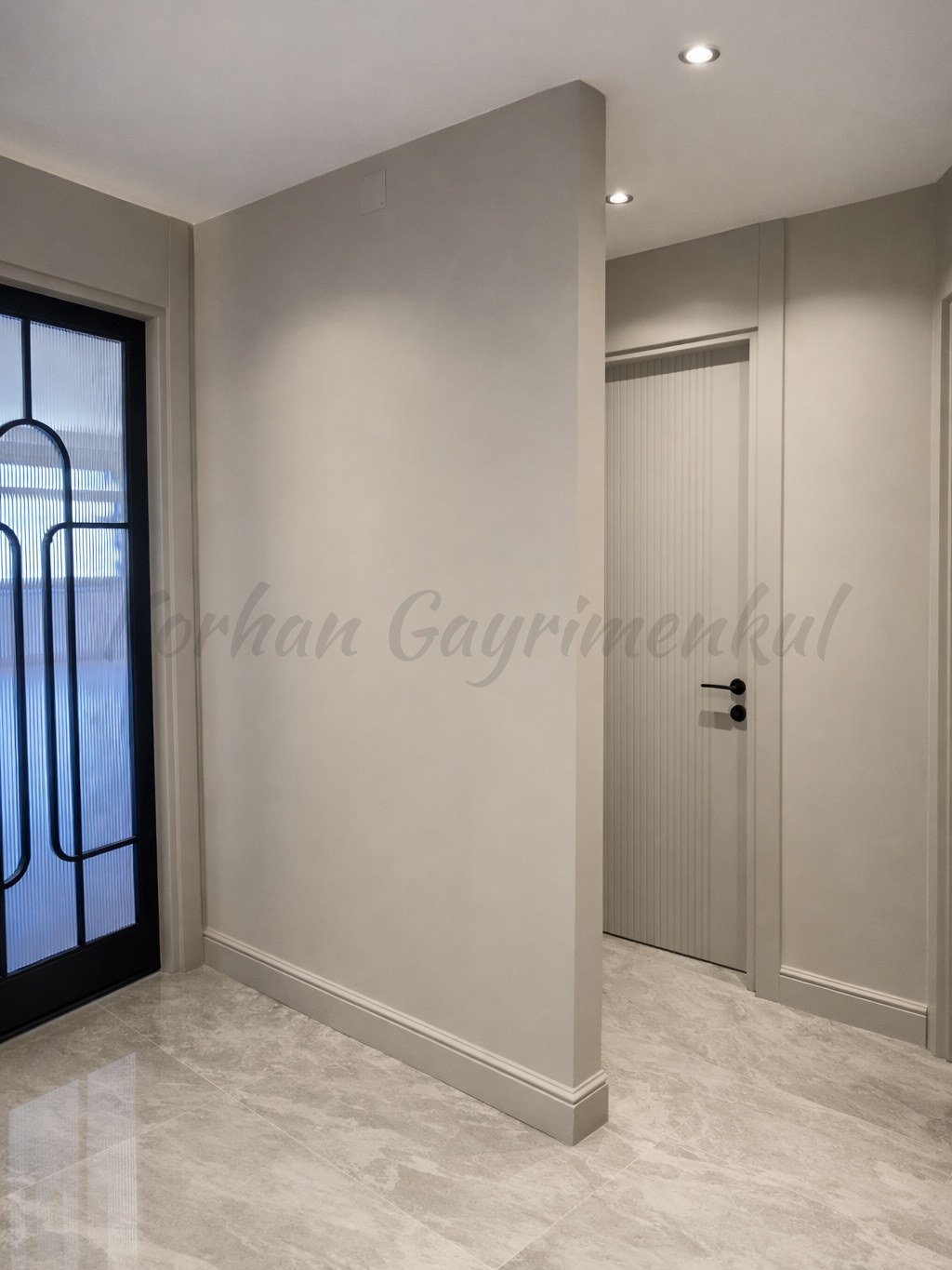 KOZYATAĞININ İKON SİTESİ IŞIKLAR 1 DE 170m2 NET 3+1 ÖZEL DEKORLU
