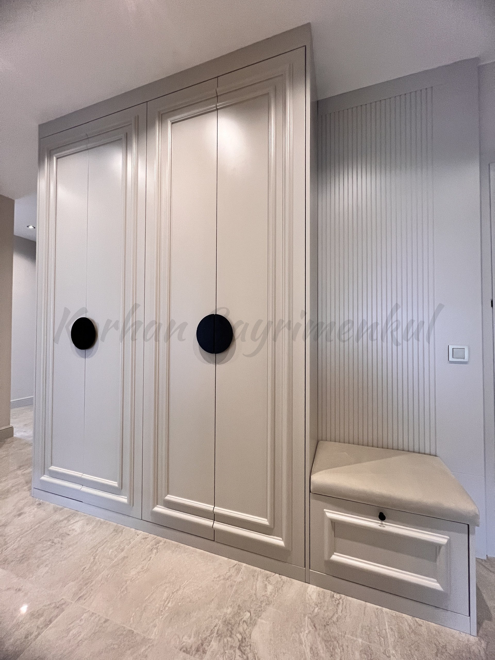KOZYATAĞININ İKON SİTESİ IŞIKLAR 1 DE 170m2 NET 3+1 ÖZEL DEKORLU