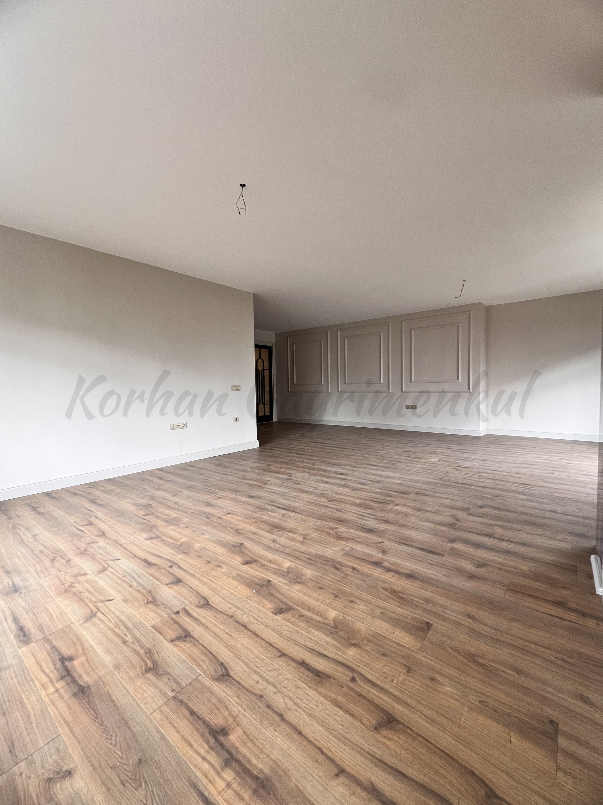 KOZYATAĞININ İKON SİTESİ IŞIKLAR 1 DE 170m2 NET 3+1 ÖZEL DEKORLU
