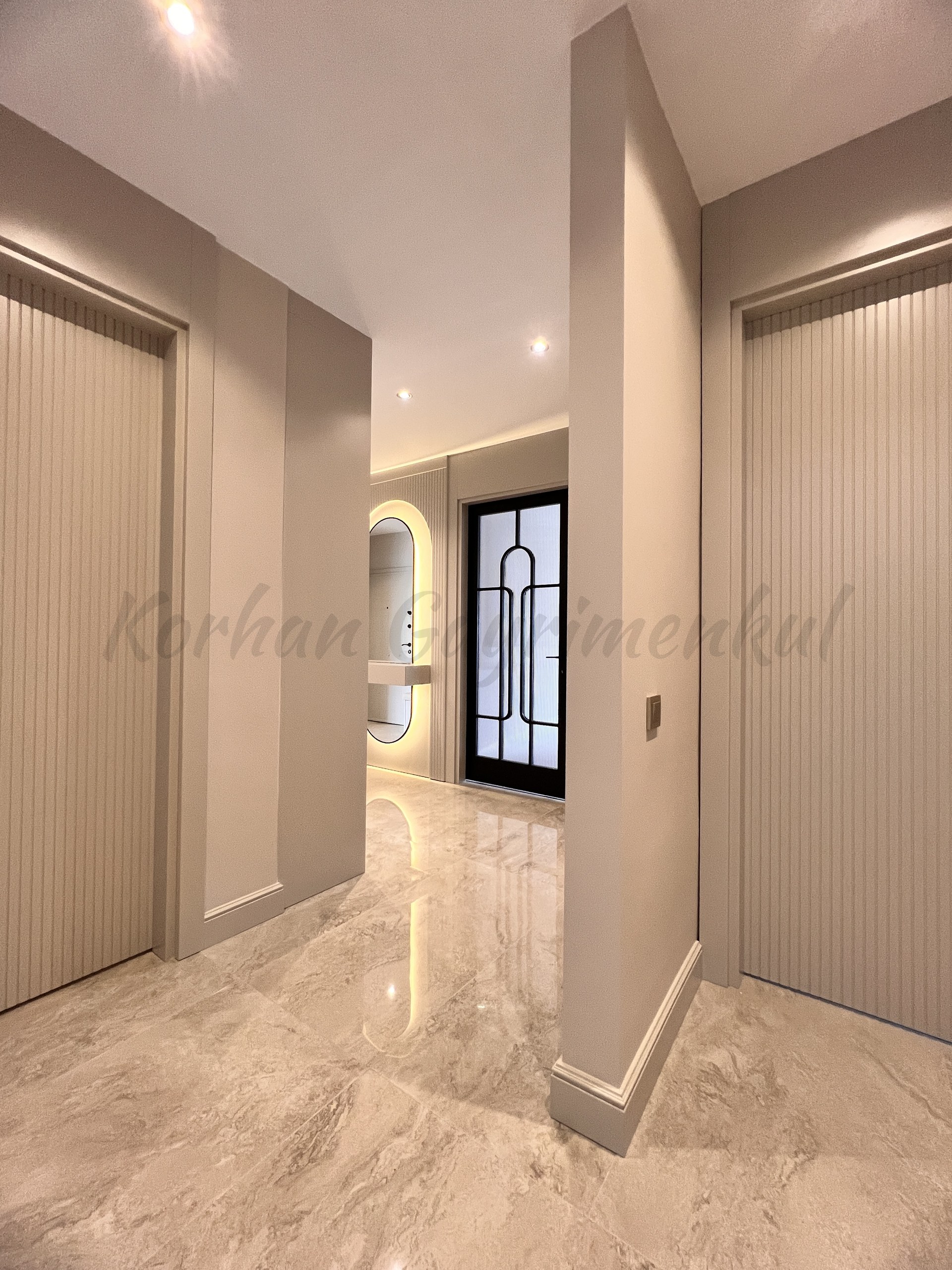 KOZYATAĞININ İKON SİTESİ IŞIKLAR 1 DE 170m2 NET 3+1 ÖZEL DEKORLU