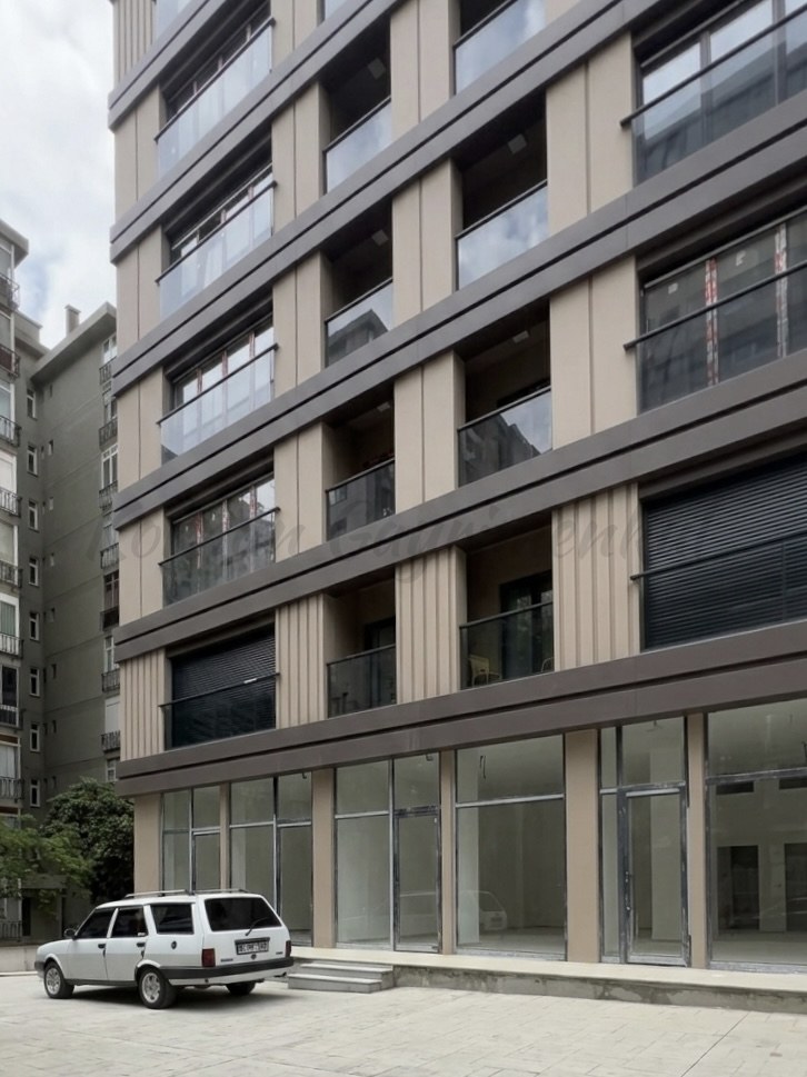 SUADİYE ŞAŞKINBAKKAL SINIRINDA 125m2 BRÜT 90m2 NET 3+1 BALKONLU EBEVEYNLİ SIFOR