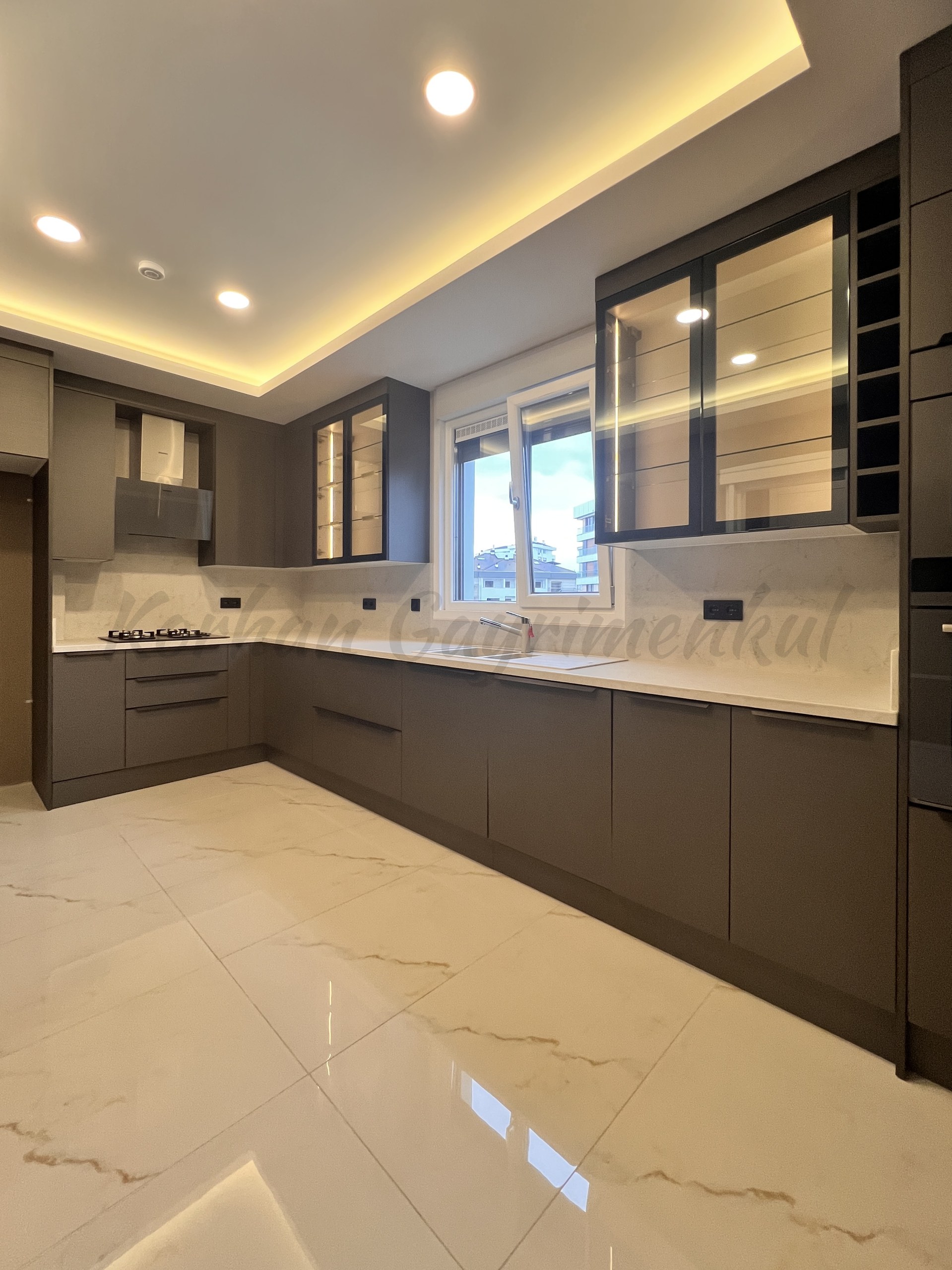 SUADİYENİN TAM ŞAŞKINBAKKAL SINIRINDA ANATOLYA’YA YAKIN 180m2 BRÜT 145m2 NET 4+1 SIFIR