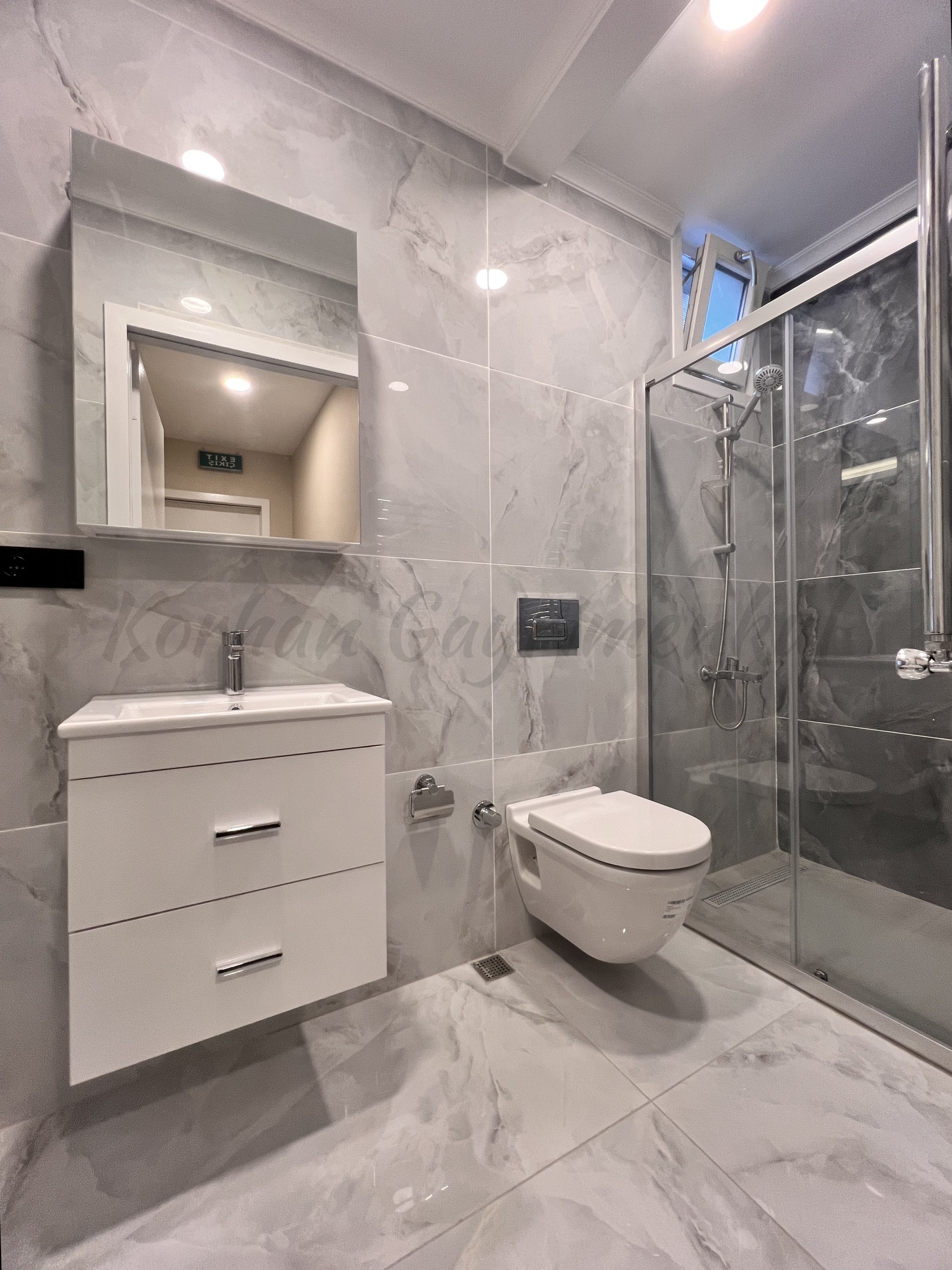 SUADİYENİN TAM ŞAŞKINBAKKAL SINIRINDA ANATOLYA’YA YAKIN 180m2 BRÜT 145m2 NET 4+1 SIFIR