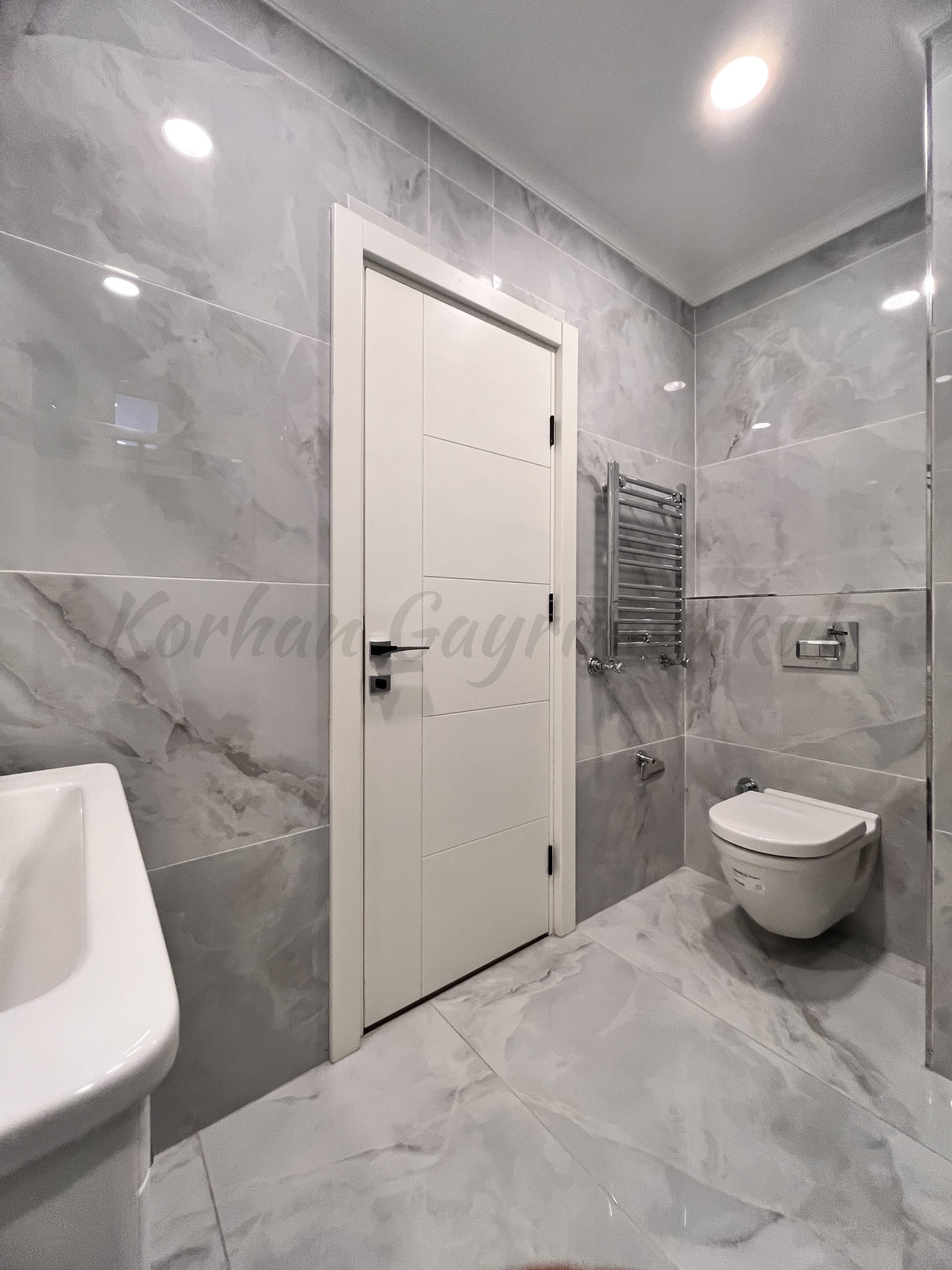 SUADİYENİN TAM ŞAŞKINBAKKAL SINIRINDA ANATOLYA’YA YAKIN 180m2 BRÜT 145m2 NET 4+1 SIFIR
