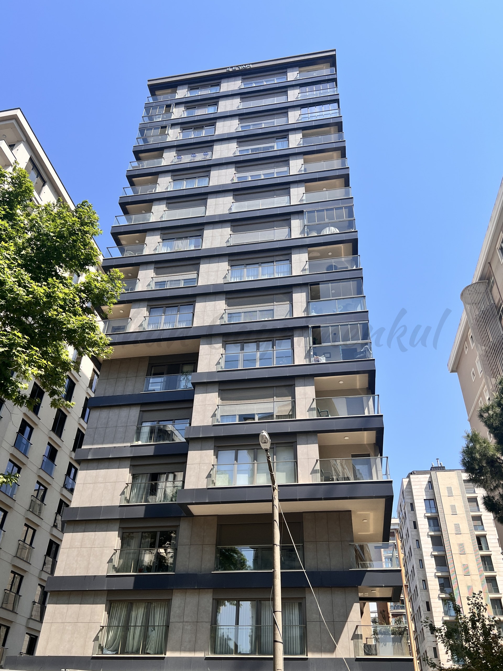 ERENKÖY ETHEMEFENDİ BAĞDAT’A KOMŞU BALKONDAN DENİZ GÖRÜR 165m2 BRÜT 135m2 NET 4+1
