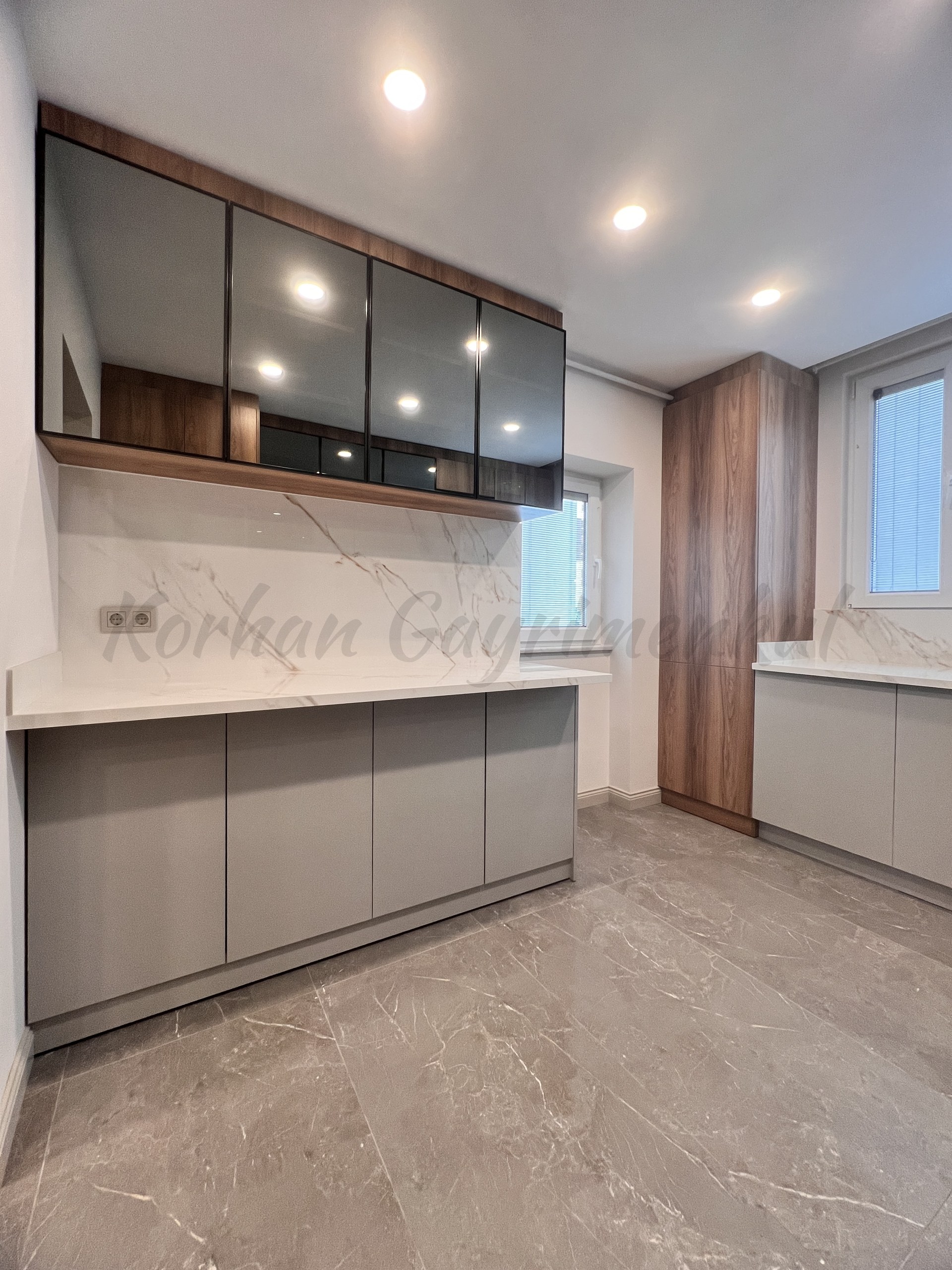 SUADİYE FERİDE GEÇİDİ SOKAĞINDA 7 YILLIK BİNADA 130m2 3+1 EBEVEYNLİ SÜPERLÜX