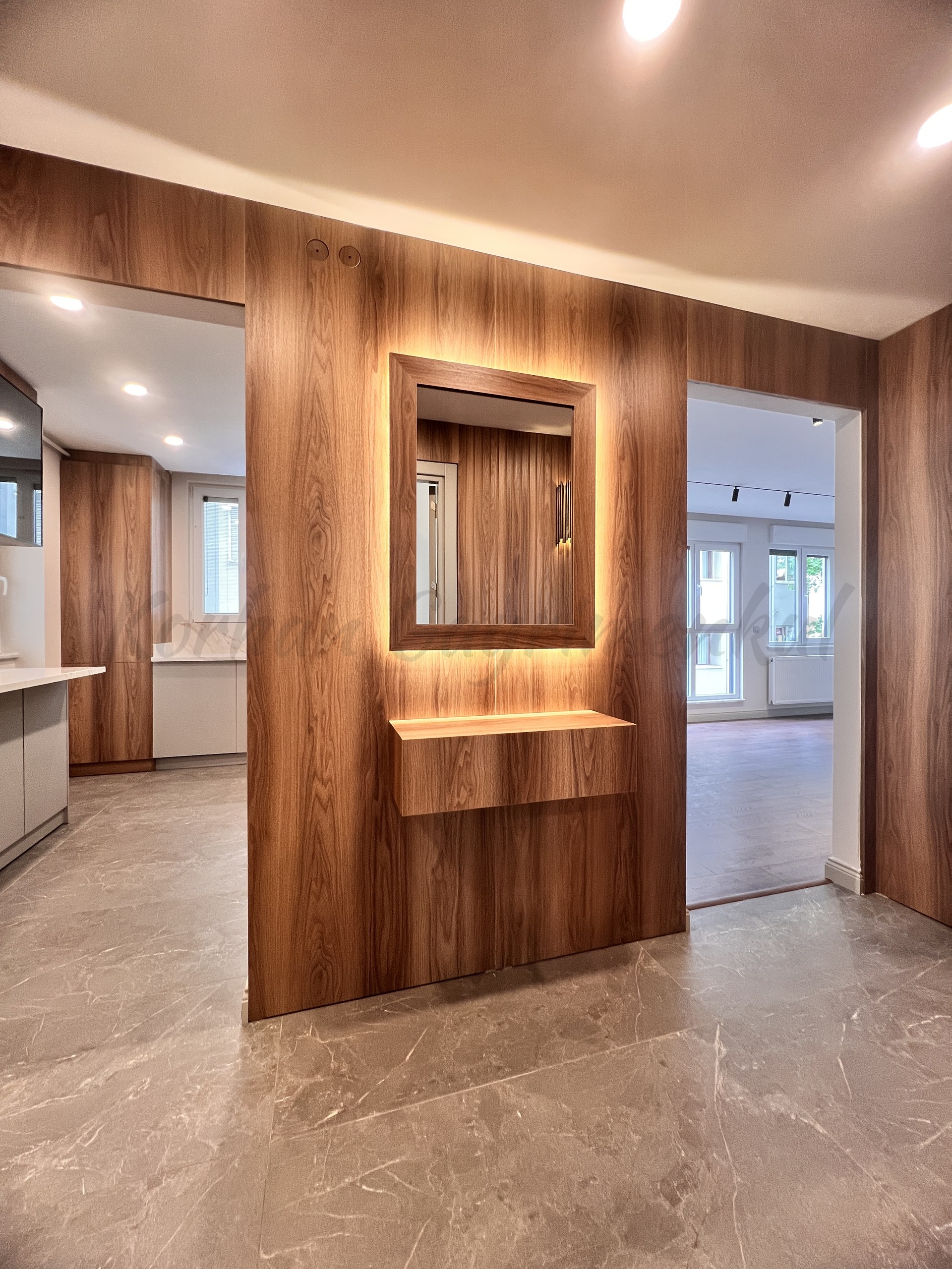 SUADİYE FERİDE GEÇİDİ SOKAĞINDA 7 YILLIK BİNADA 130m2 3+1 EBEVEYNLİ SÜPERLÜX
