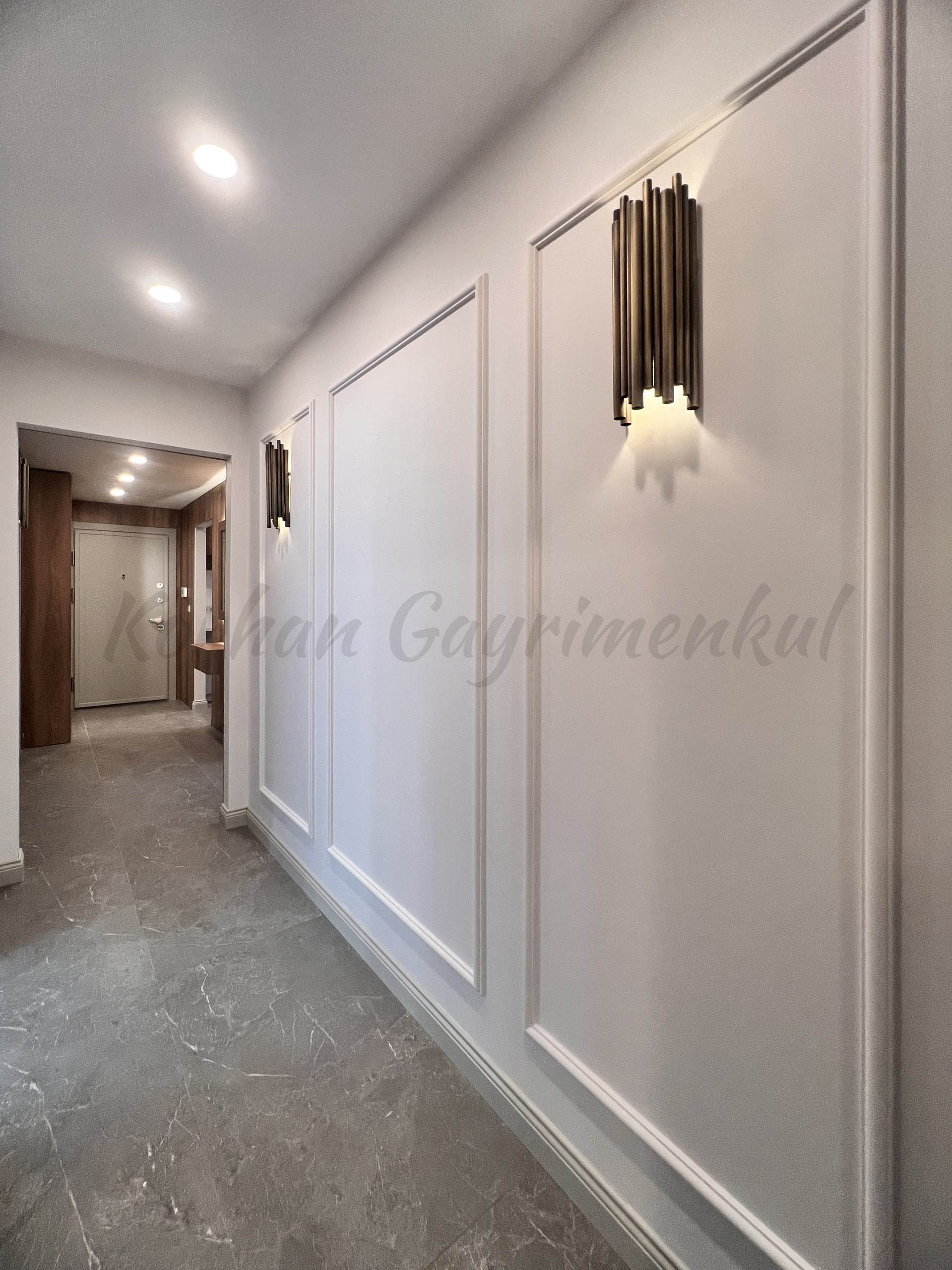 SUADİYE FERİDE GEÇİDİ SOKAĞINDA 7 YILLIK BİNADA 130m2 3+1 EBEVEYNLİ SÜPERLÜX