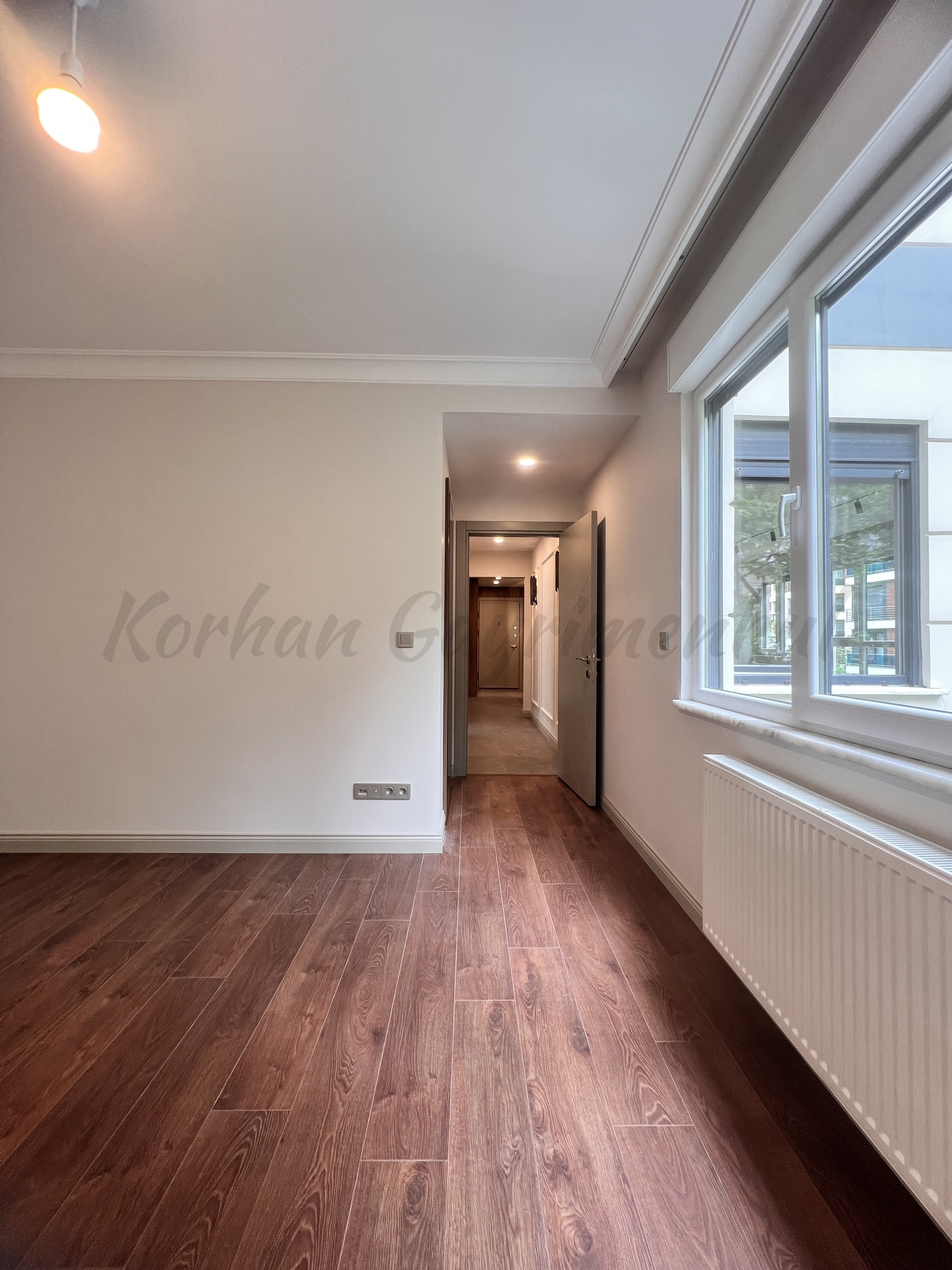 SUADİYE FERİDE GEÇİDİ SOKAĞINDA 7 YILLIK BİNADA 130m2 3+1 EBEVEYNLİ SÜPERLÜX
