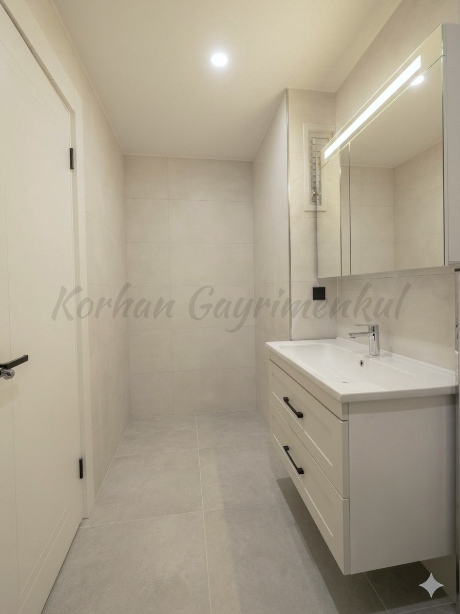 CADDEBOSTAN BAĞDAT CADDESİNE İLK PARALELDE 130M2 BRÜT 3+1 BALKONLU ENEVEYN BANYOLU (YERi HAZIR)