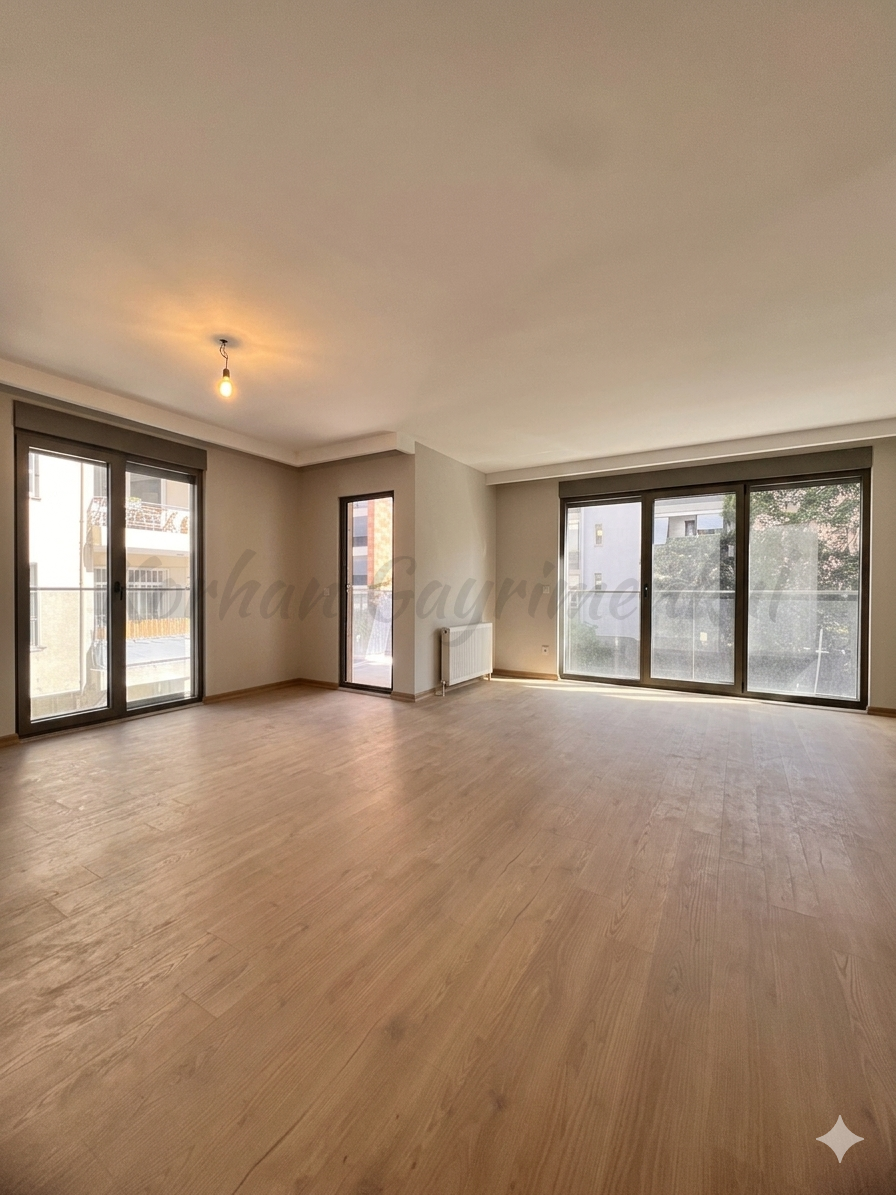 CADDEBOSTAN SAHİLDE BALKONLU 104M2 NET 3+1 SIFIR