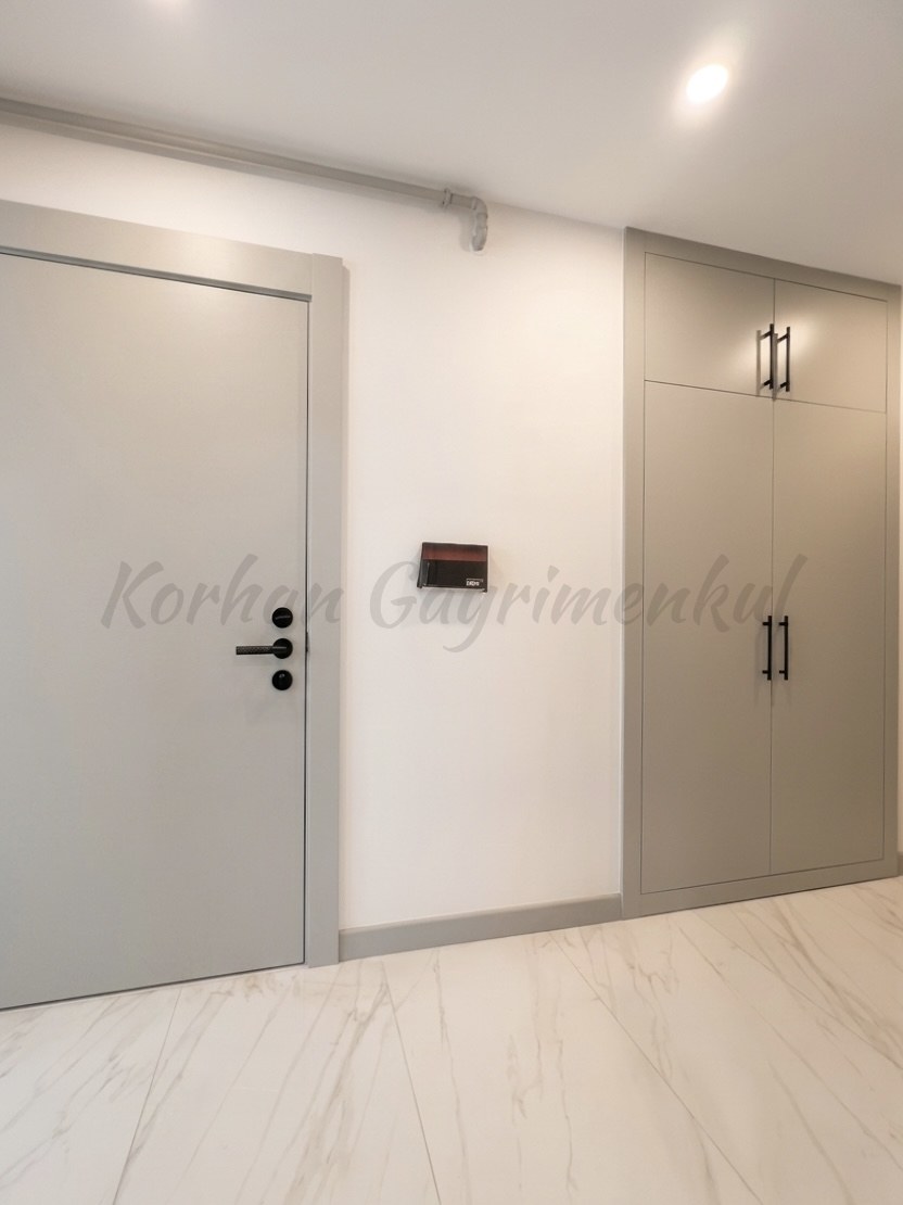 CADDEBOSTAN SAHİLDE BALKONLU 104M2 NET 3+1 SIFIR