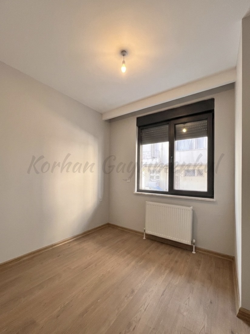 CADDEBOSTAN SAHİLDE EBEVEYN BANYOLU 86M2 NET 2+1 SIFIR