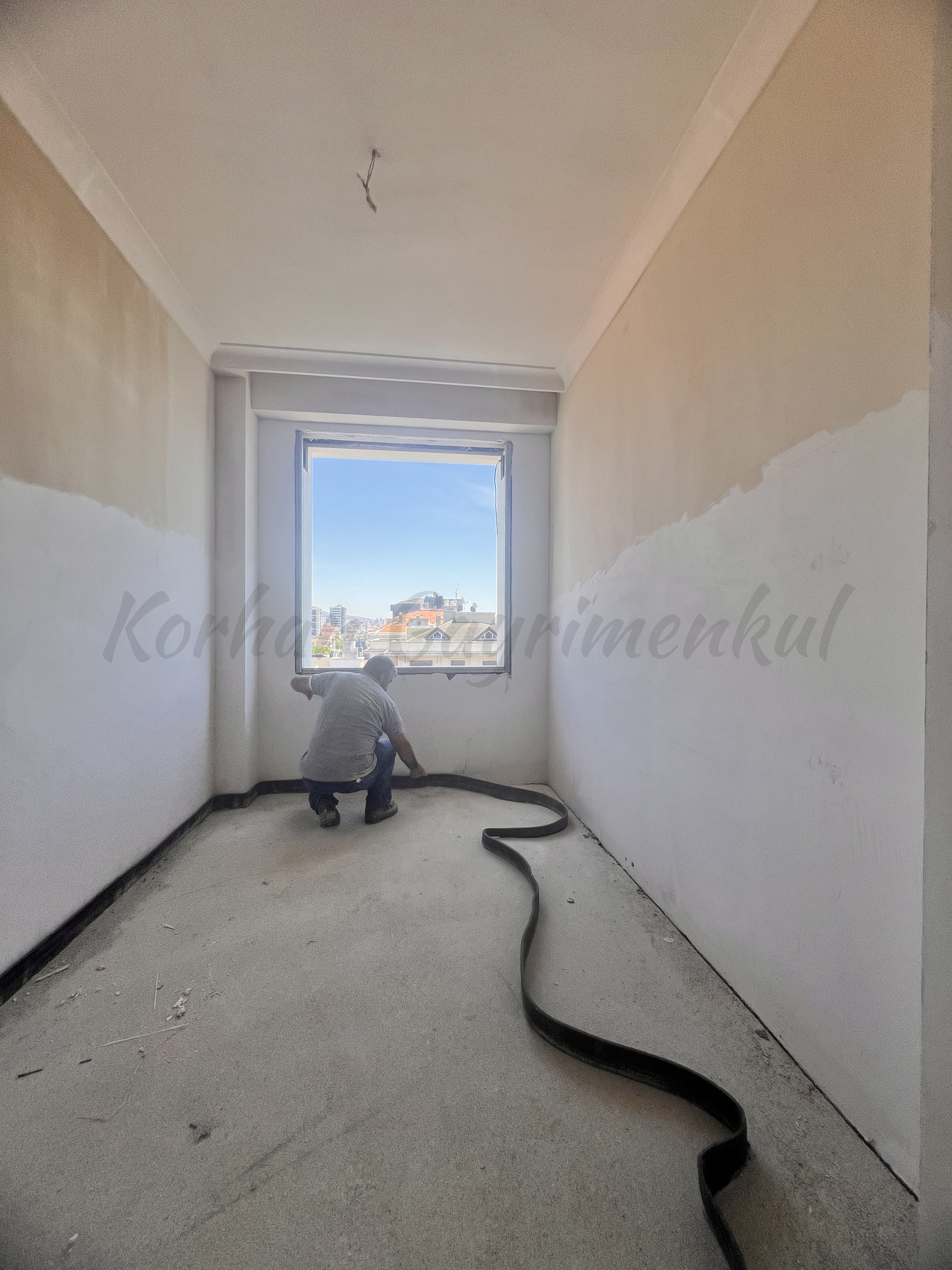SUADİYE SAHİLDE DENİZ MANZARALI 138M2 NET 4+1 SIFIR