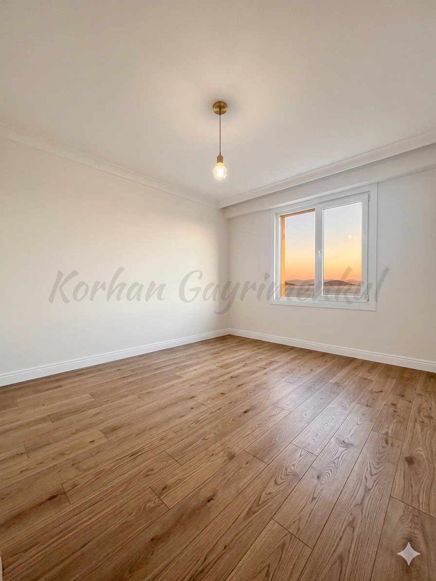 SUADİYE SAHİLDE DENİZ MANZARALI 138M2 NET 4+1 SIFIR