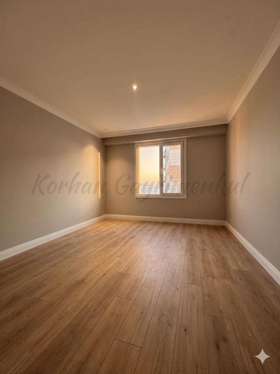 SUADİYE SAHİLDE DENİZ MANZARALI 138M2 NET 4+1 SIFIR