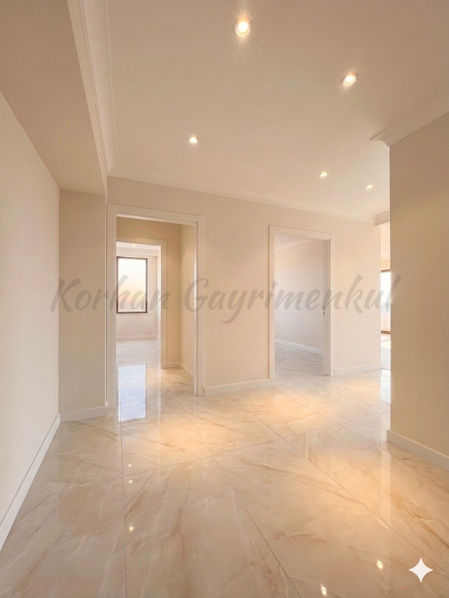 SUADİYE SAHİLDE DENİZ MANZARALI 138M2 NET 4+1 SIFIR