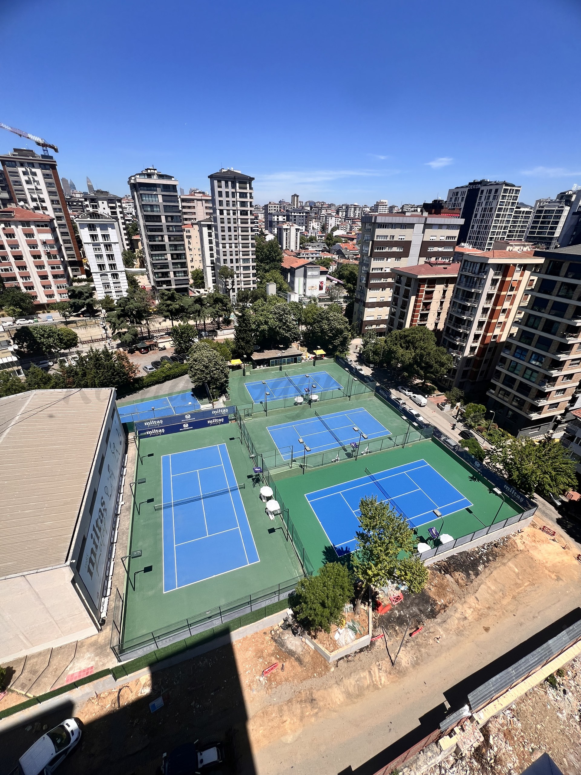 SUADİYE BEYMEN ARKASI BALKONLU YÜZME HAVUZLU 105M2 NET 3+1 SIFIR