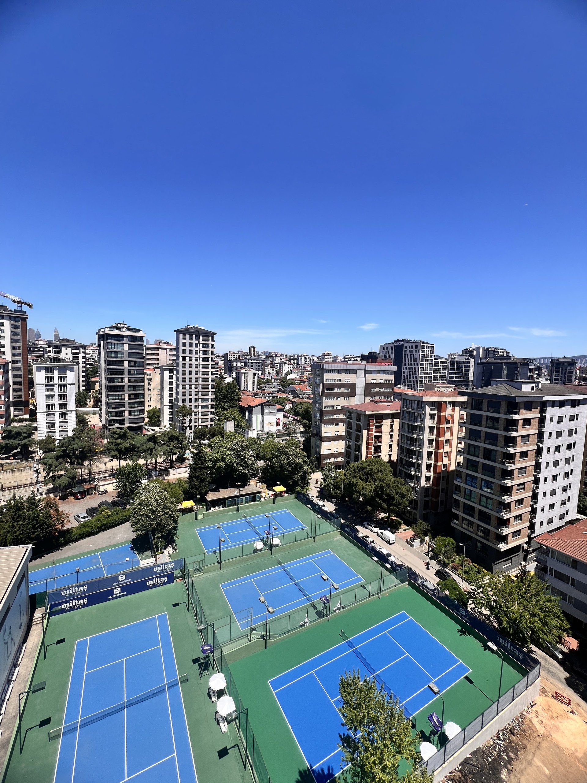 SUADİYE BEYMEN ARKASI BALKONLU YÜZME HAVUZLU 105M2 NET 3+1 SIFIR
