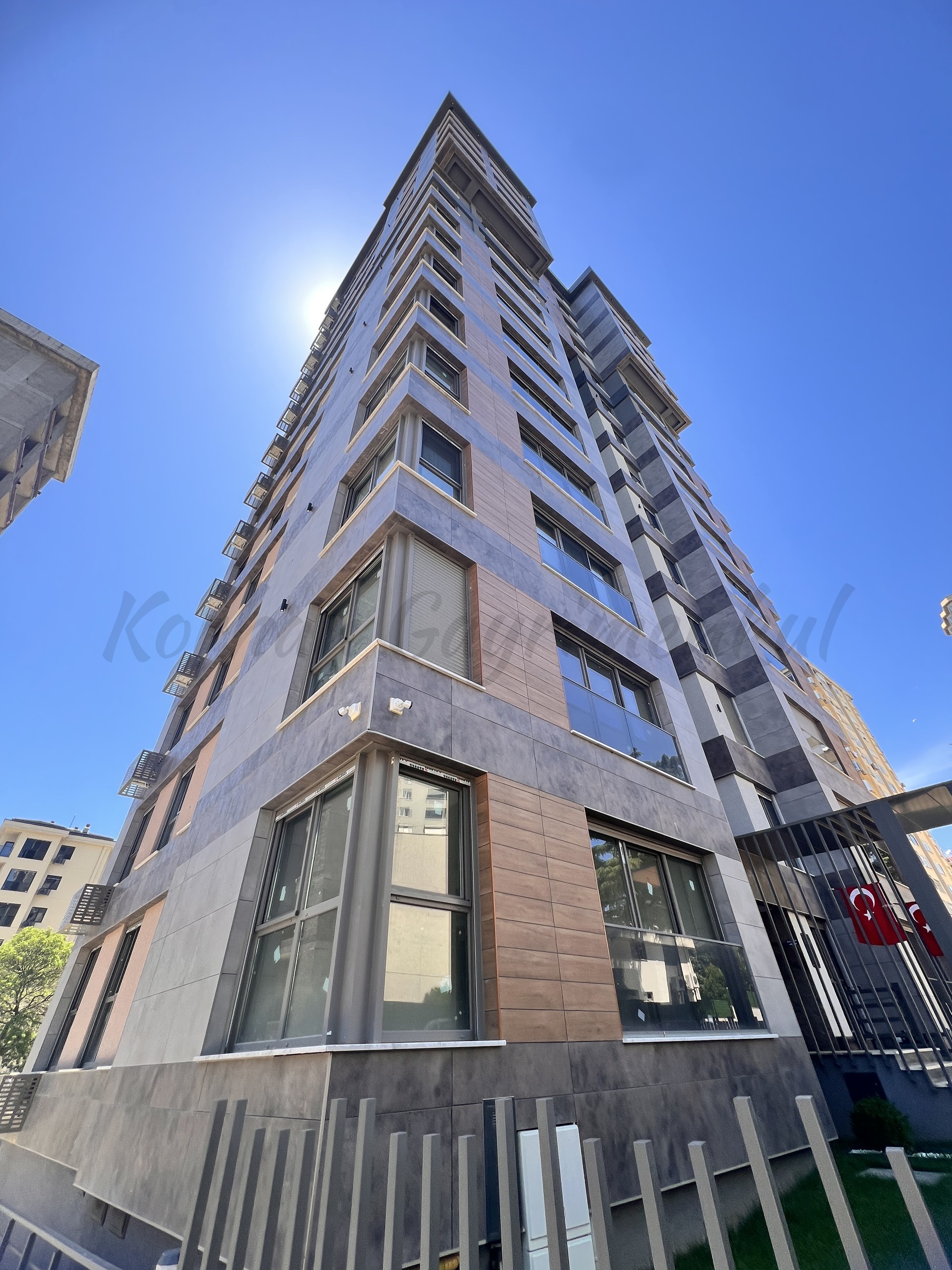 SUADİYE BEYMEN ARKASI BALKONLU YÜZME HAVUZLU 105M2 NET 3+1 SIFIR