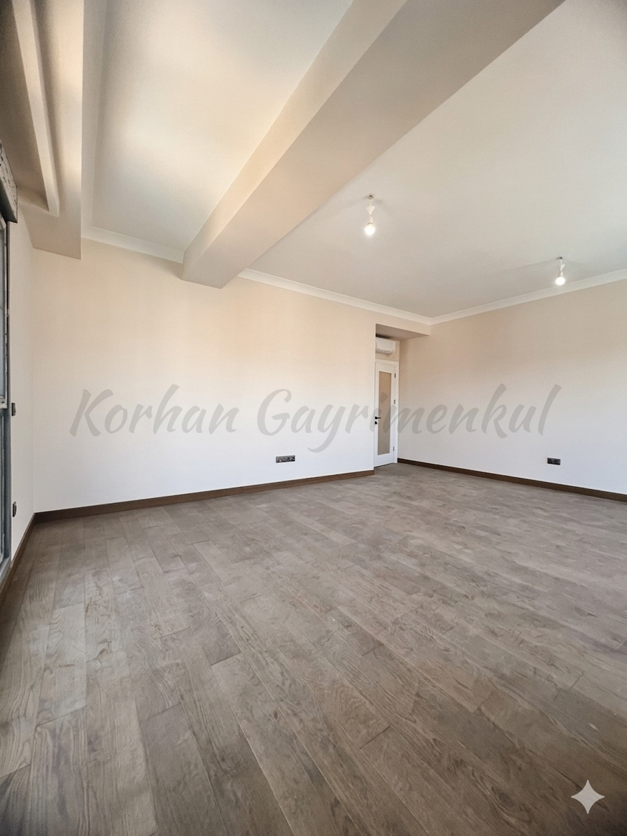 SUADİYE BEYMEN ARKASI BALKONLU YÜZME HAVUZLU 105M2 NET 3+1 SIFIR