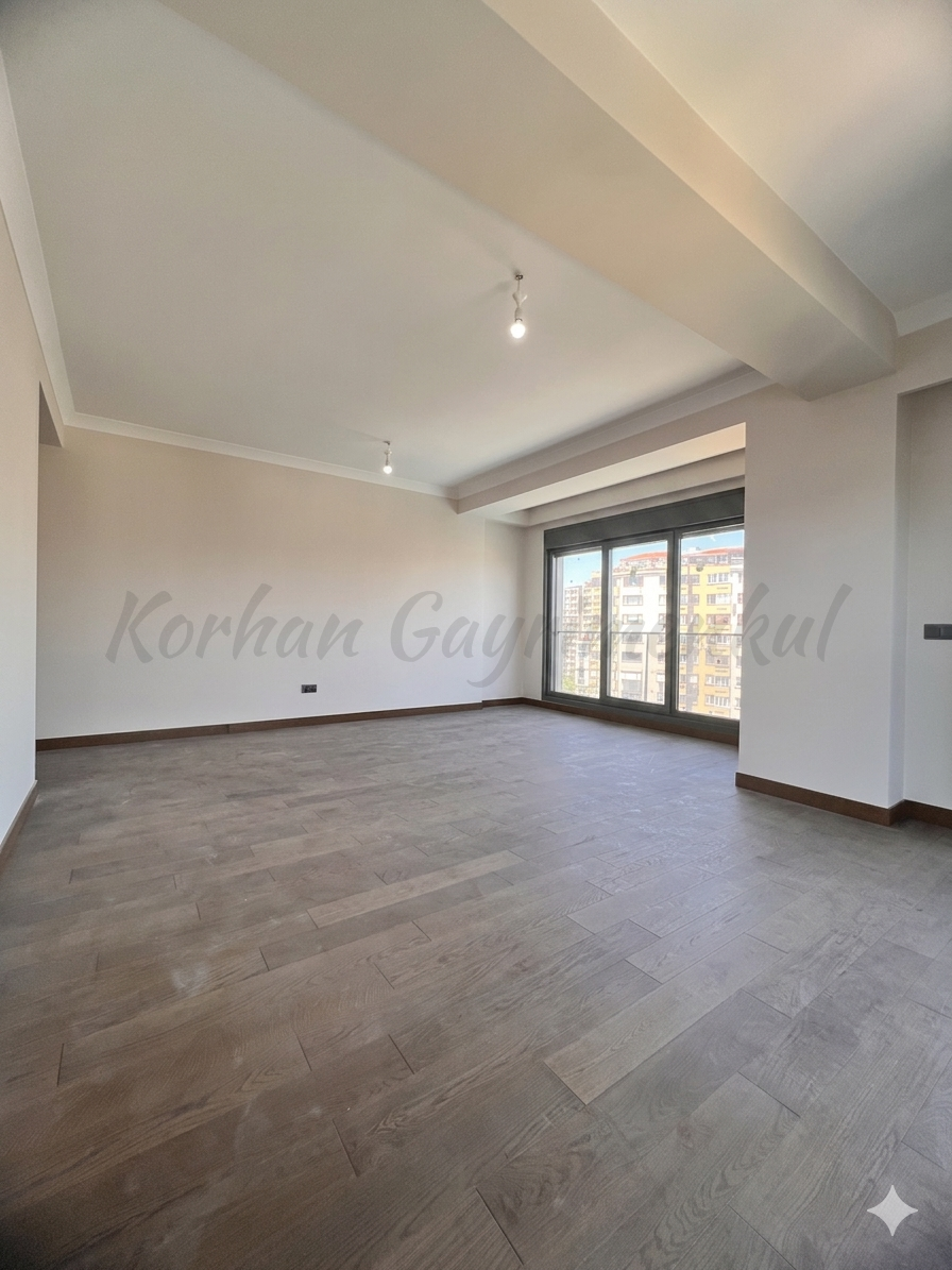SUADİYE BEYMEN ARKASI BALKONLU YÜZME HAVUZLU 105M2 NET 3+1 SIFIR