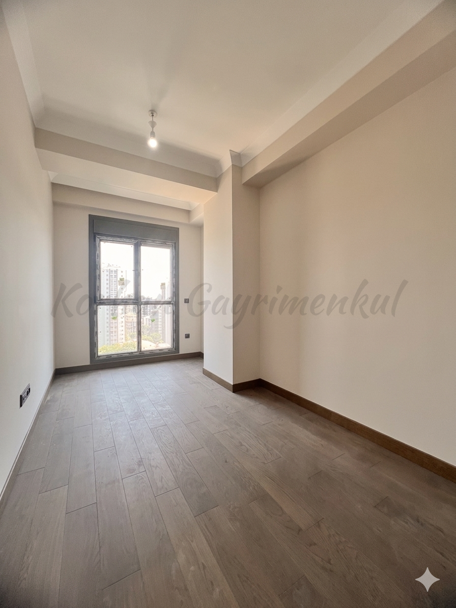 SUADİYE BEYMEN ARKASI BALKONLU YÜZME HAVUZLU 105M2 NET 3+1 SIFIR