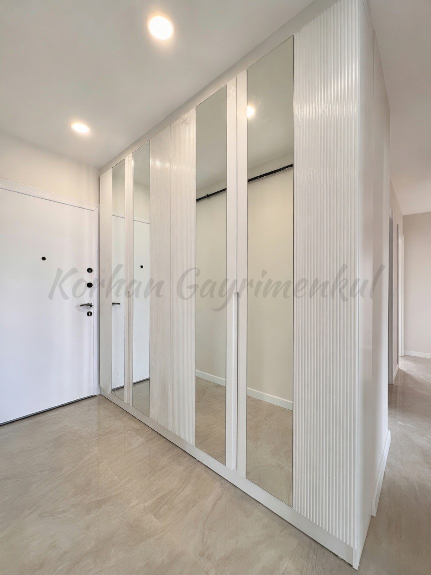 ERENKÖY MARMARAYA YAKIN EBEVEYN BANYOLU 90M2 NET 3+1 SIFIR