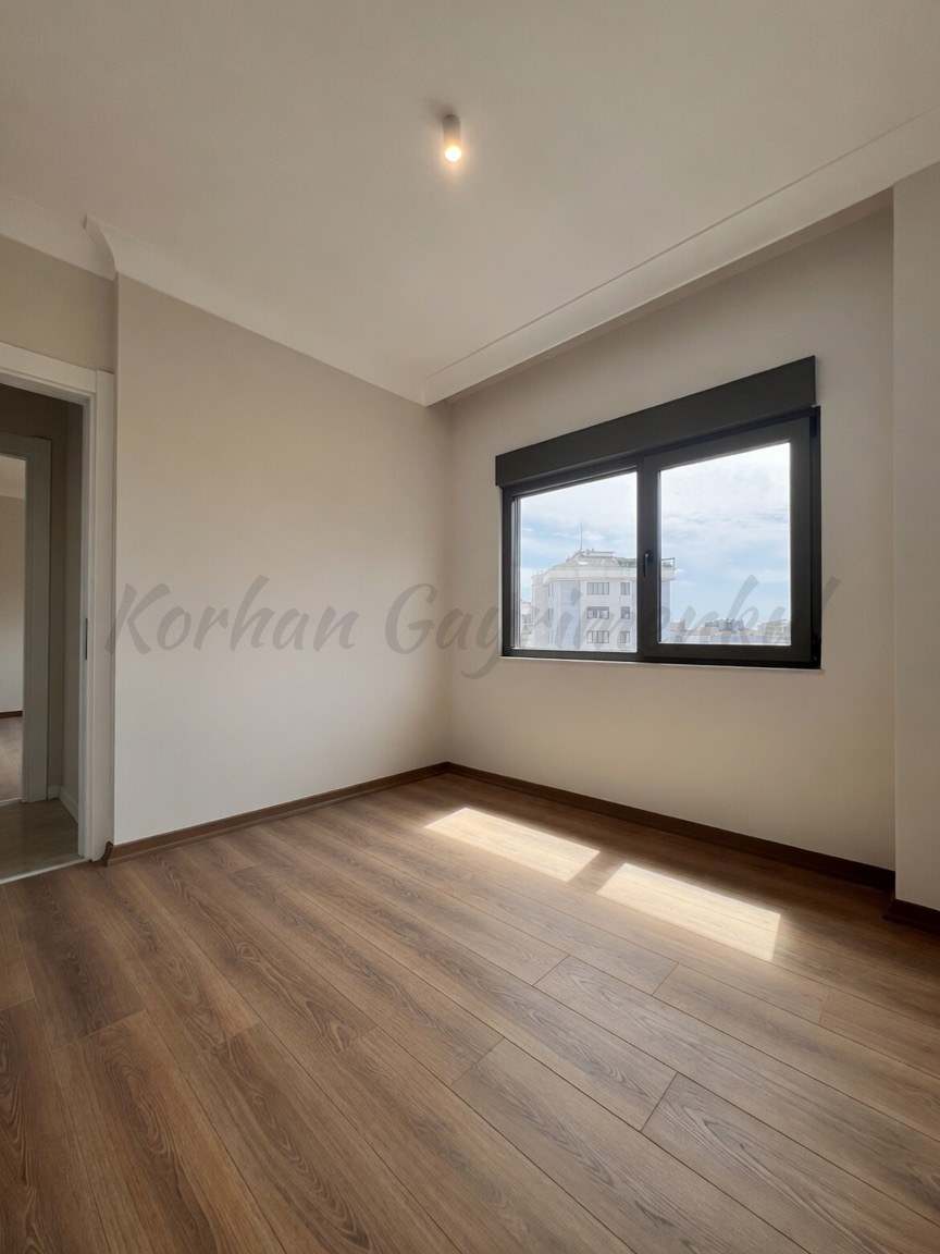 ERENKÖY MARMARAYA YAKIN EBEVEYN BANYOLU 90M2 NET 3+1 SIFIR
