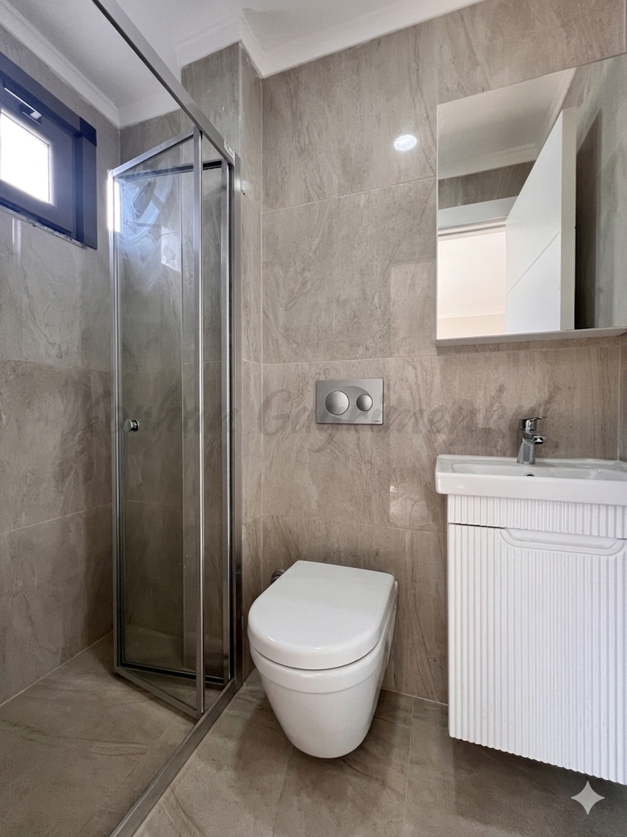 ERENKÖY MARMARAYA YAKIN EBEVEYN BANYOLU 90M2 NET 3+1 SIFIR
