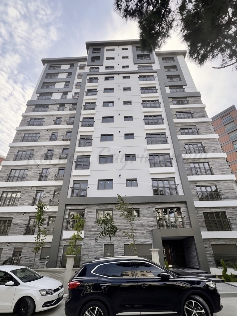 ERENKÖY MARMARAYA YAKIN EBEVEYN BANYOLU 90M2 NET 3+1 SIFIR