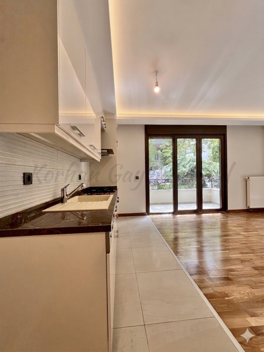 GÖZTEPE'DE BAĞDAT CADDESİNE YAKIN  BALKONLU 75M2 NET 2+1