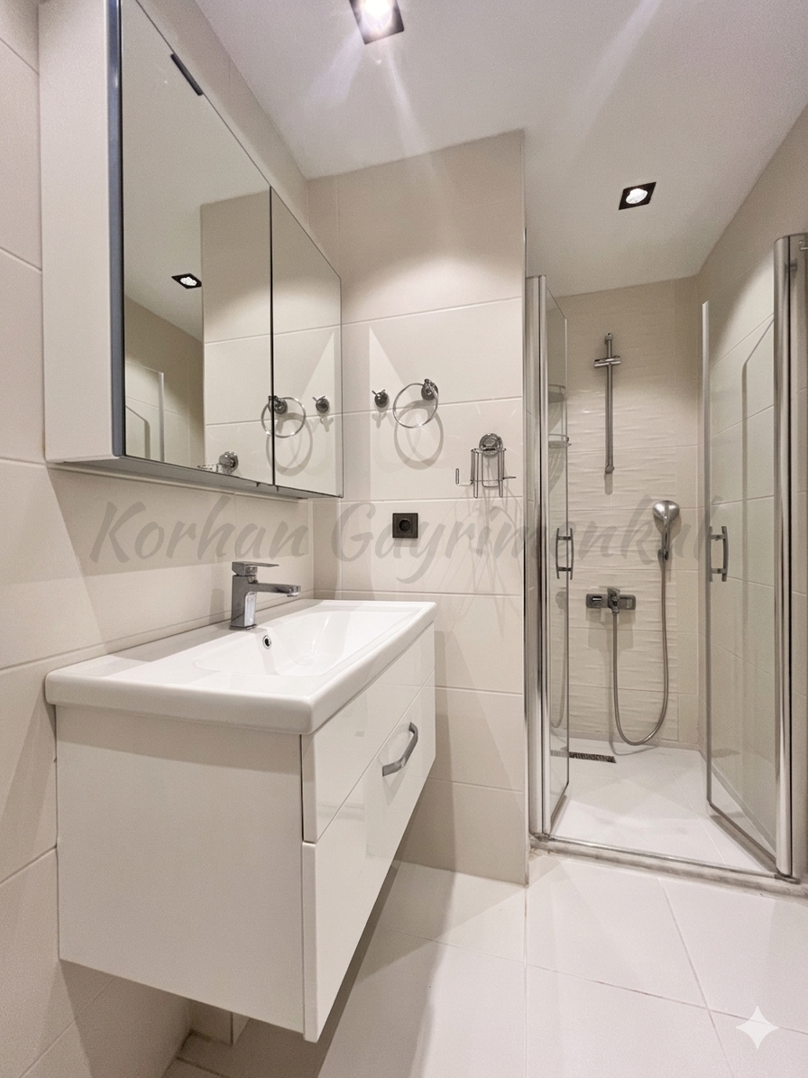 GÖZTEPE'DE BAĞDAT CADDESİNE YAKIN  BALKONLU 75M2 NET 2+1