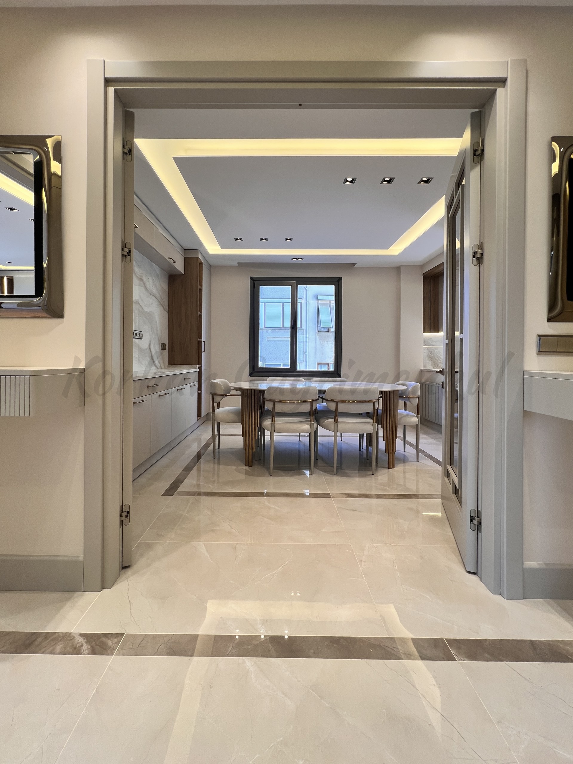 ÇIFTEHAVUZLAR BAĞDATA ÇOK YAKIN MÜTHİŞ DAİRE 210m2 BRÜT 180m2 NET 4+1 KATTA TEK