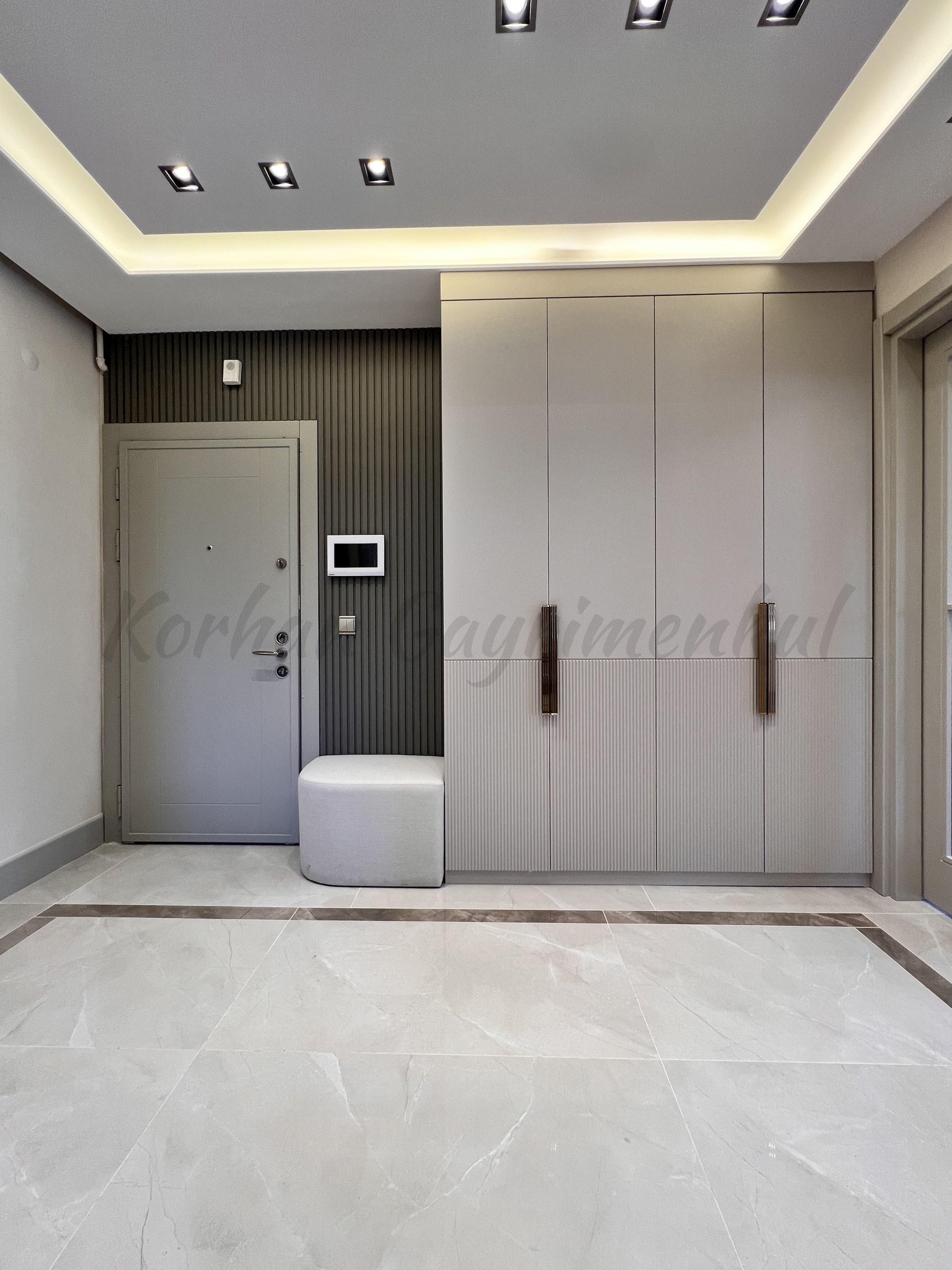ÇIFTEHAVUZLAR BAĞDATA ÇOK YAKIN MÜTHİŞ DAİRE 210m2 BRÜT 180m2 NET 4+1 KATTA TEK