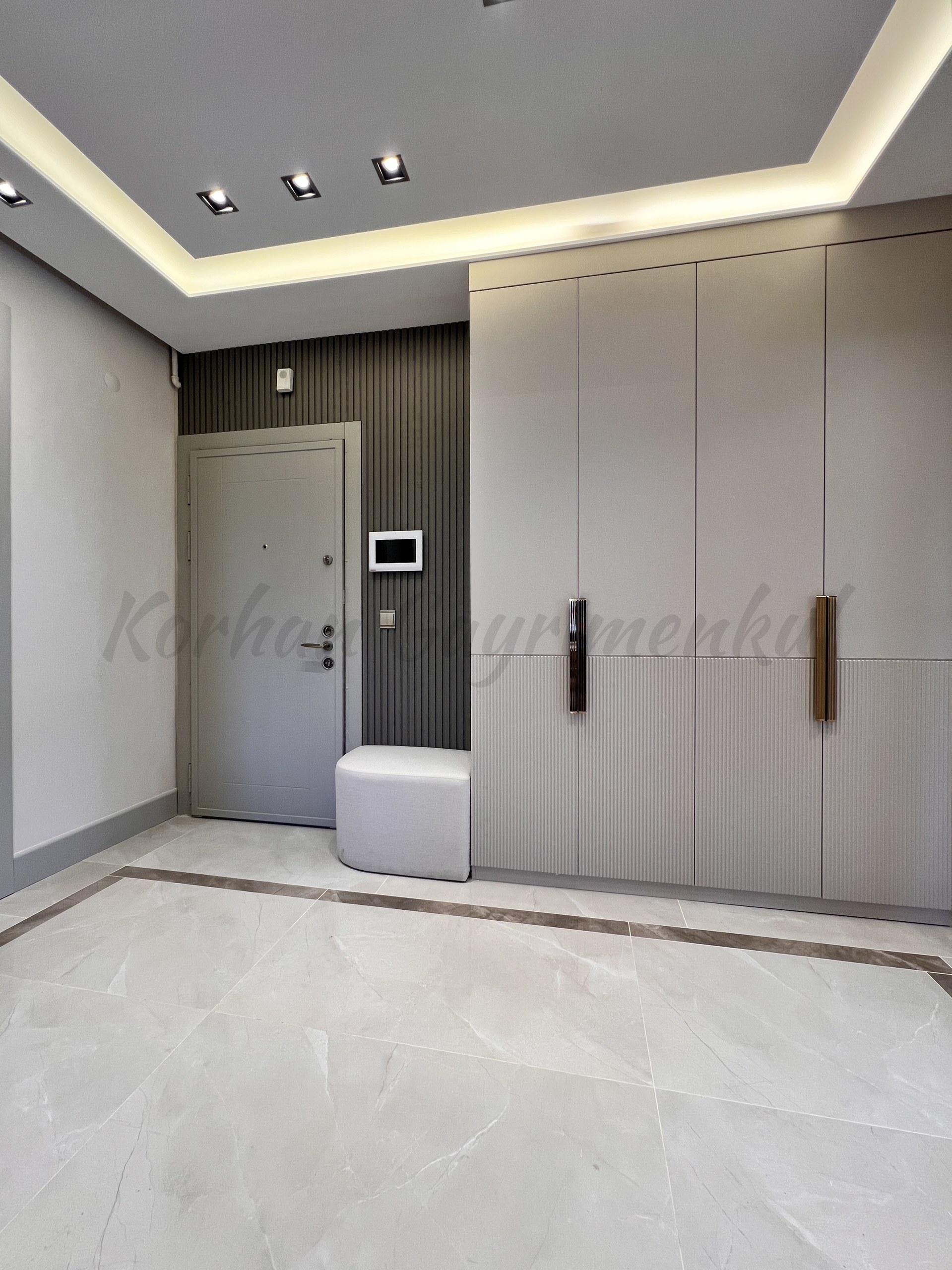 ÇIFTEHAVUZLAR BAĞDATA ÇOK YAKIN MÜTHİŞ DAİRE 210m2 BRÜT 180m2 NET 4+1 KATTA TEK