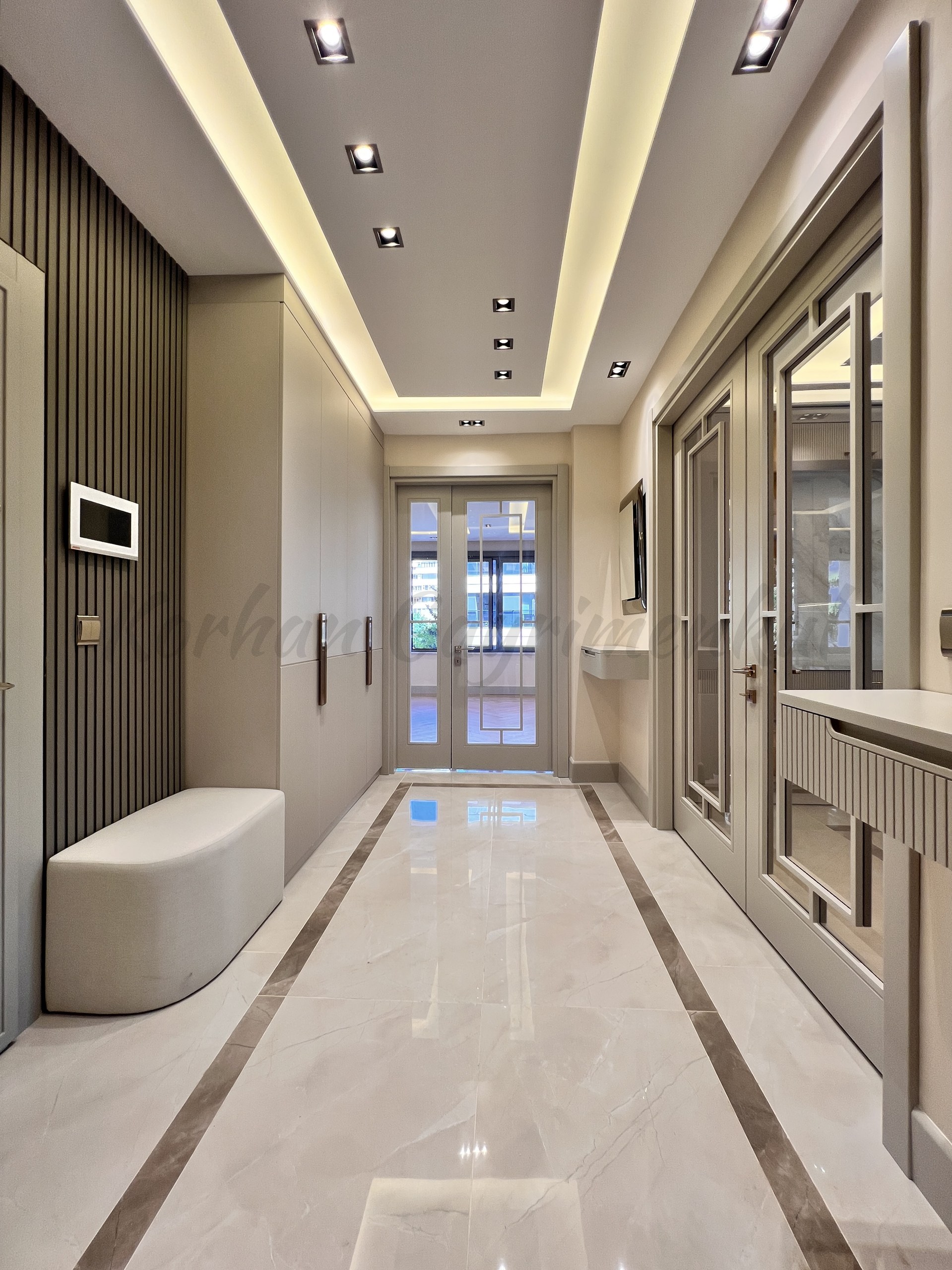 ÇIFTEHAVUZLAR BAĞDATA ÇOK YAKIN MÜTHİŞ DAİRE 210m2 BRÜT 180m2 NET 4+1 KATTA TEK